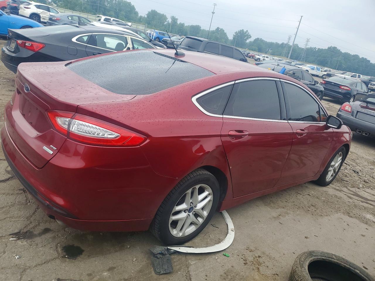 2015 Ford Fusion Se Red vin: 3FA6P0HD8FR223396