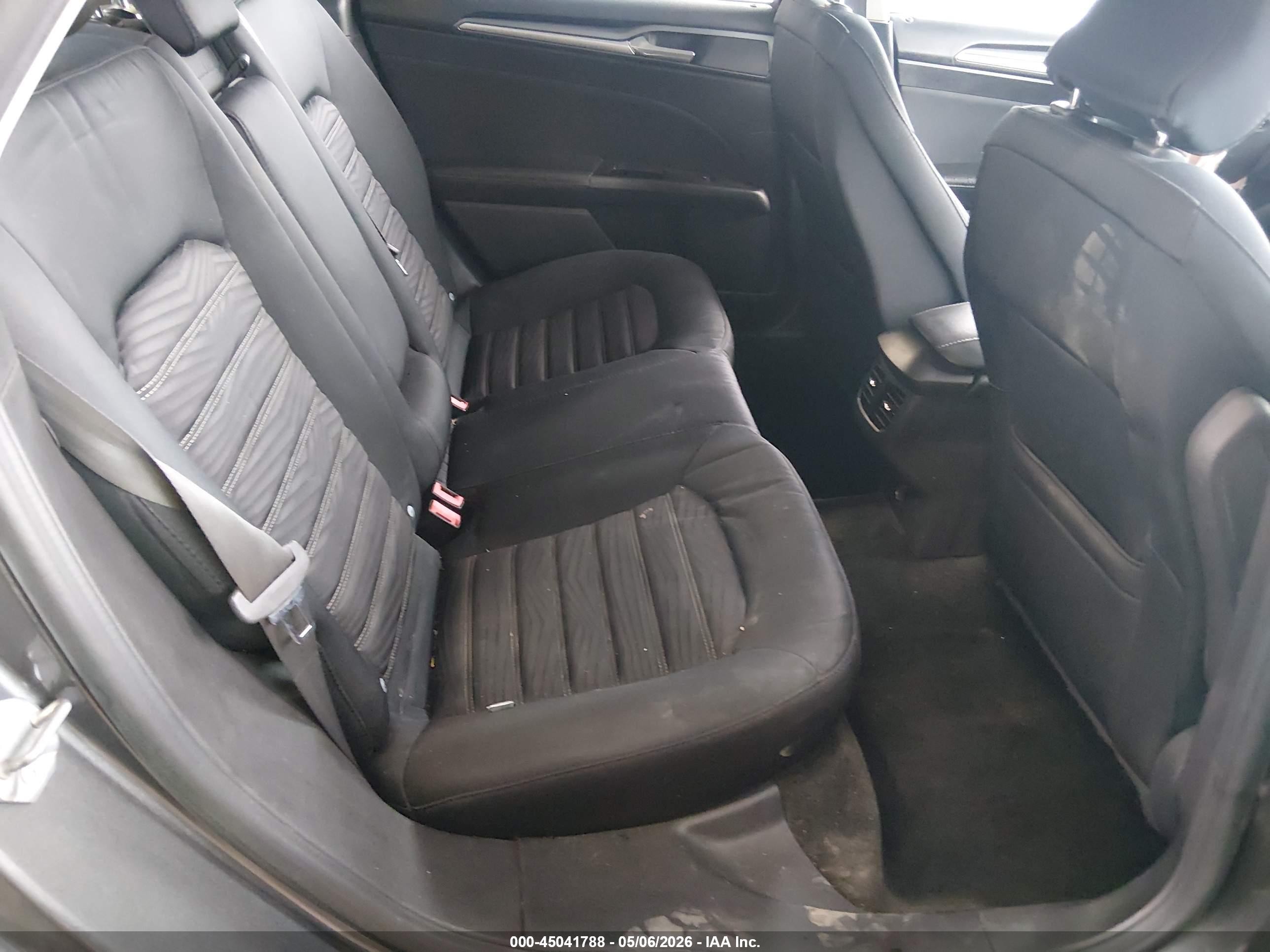 2016 Ford Fusion Se Серый vin: 3FA6P0HD8GR162598