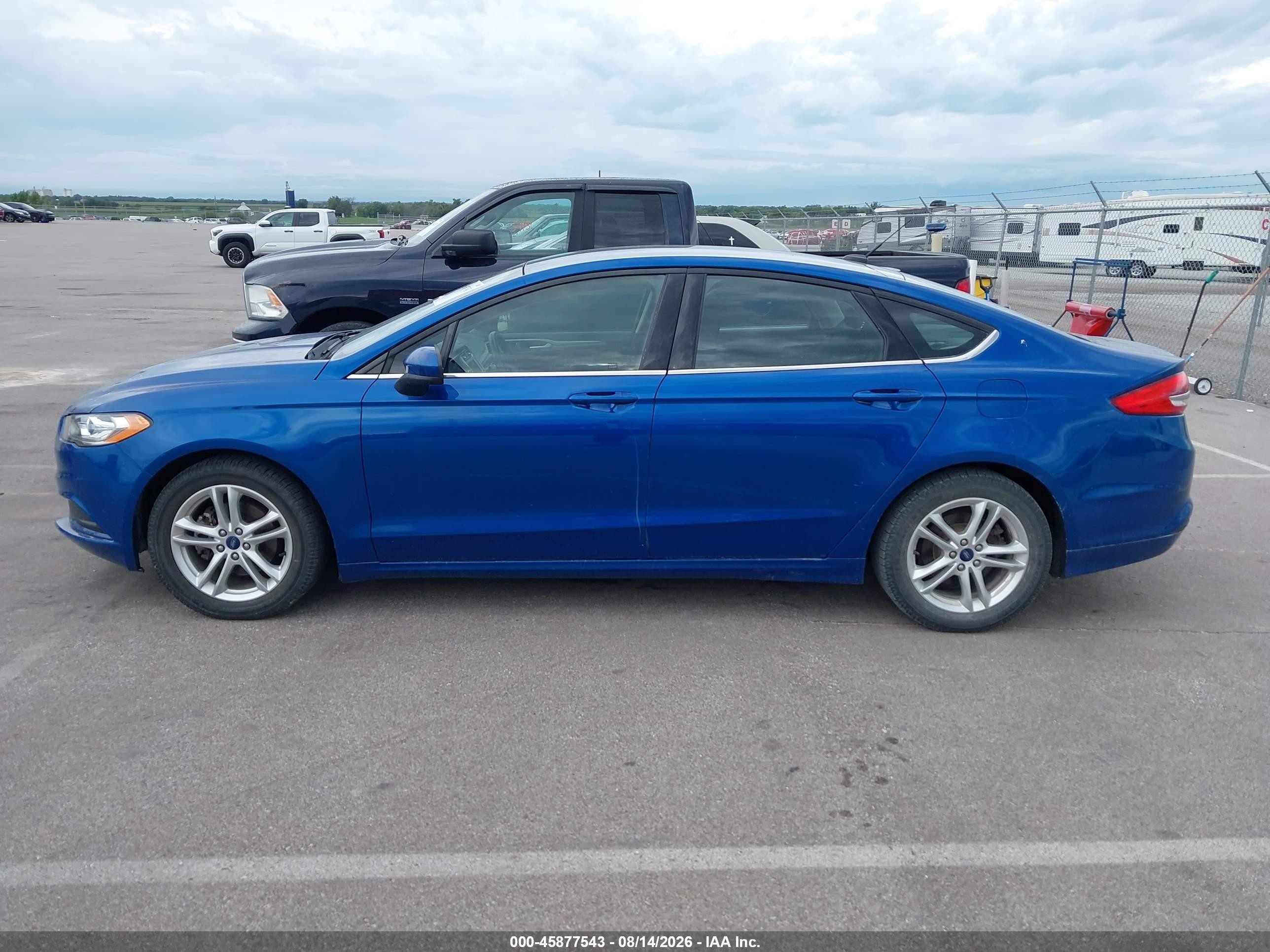 2018 Ford Fusion Se Blue vin: 3FA6P0HD8JR232169