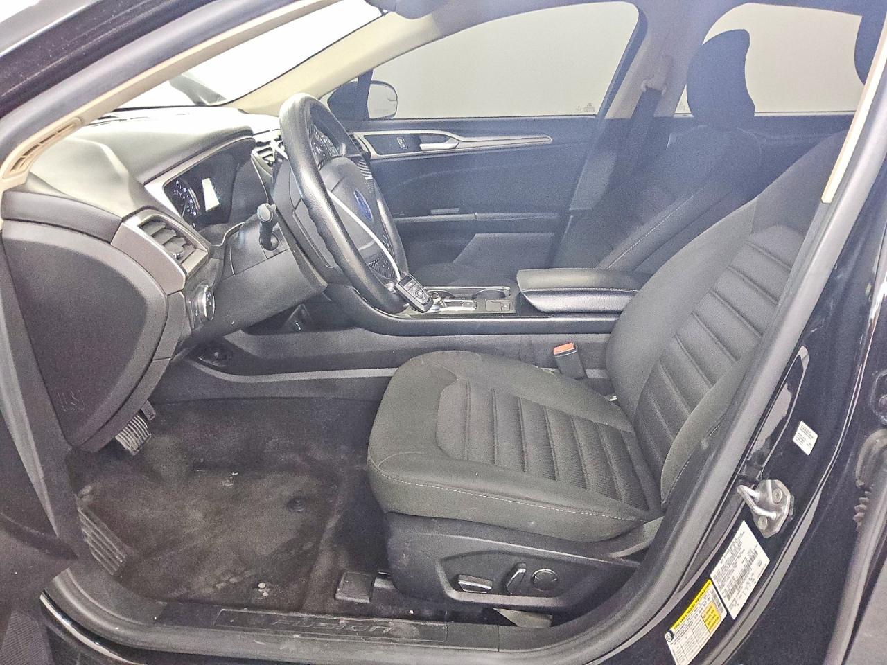 2018 Ford Fusion Se Black vin: 3FA6P0HD8JR240725