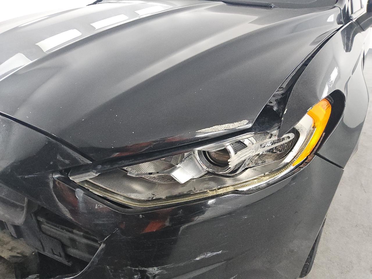 2018 Ford Fusion Se Black vin: 3FA6P0HD8JR240725 Damage: Left Head Lamp, Broken, Replacement Required