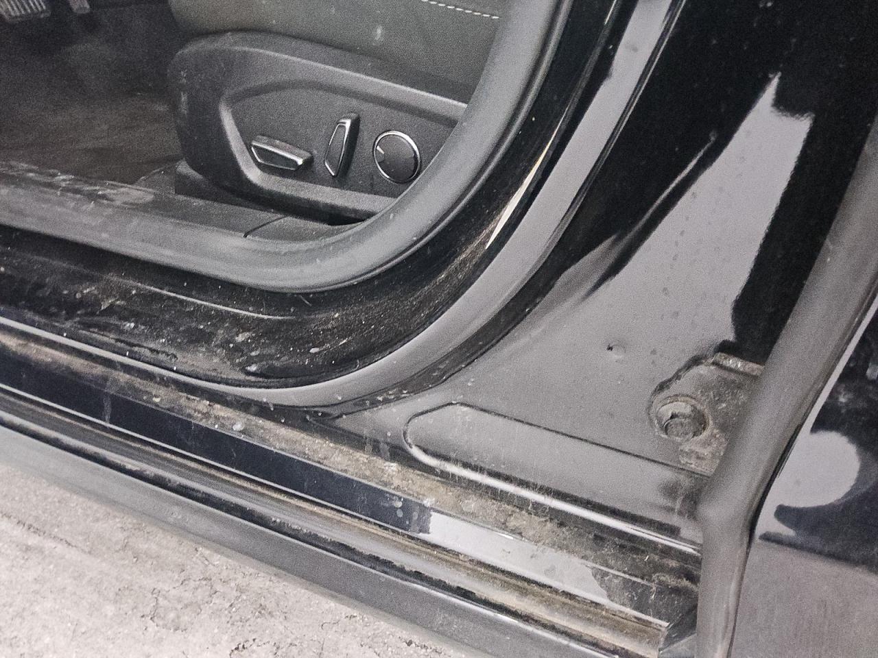 2018 Ford Fusion Se Black vin: 3FA6P0HD8JR240725 Damage: Left Rocker Panel, Chipped, 2