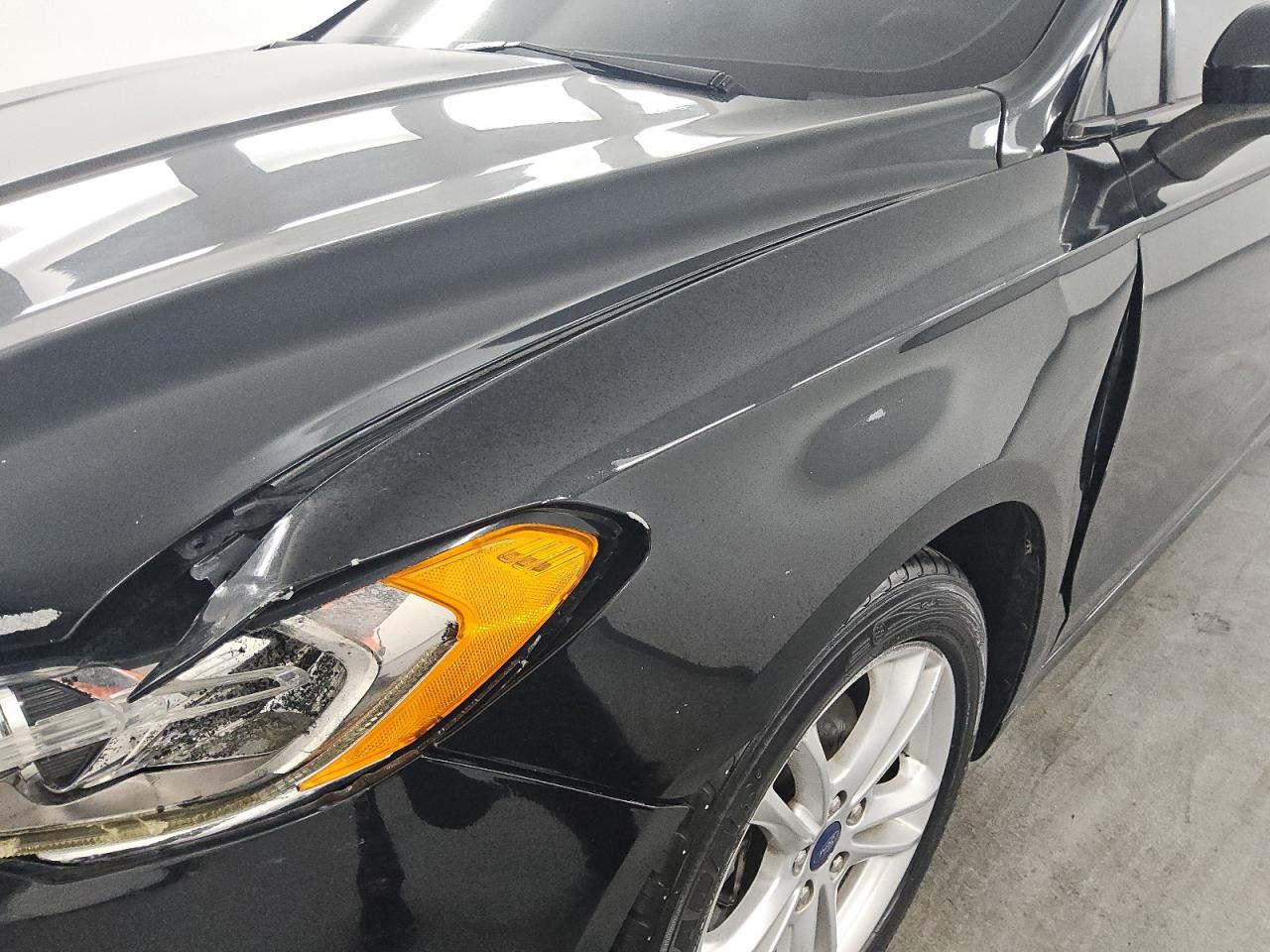 2018 Ford Fusion Se Black vin: 3FA6P0HD8JR240725 Damage: Left Front Fender, Dent(S) W/ Paint Dmg, 5 To 6 Inches