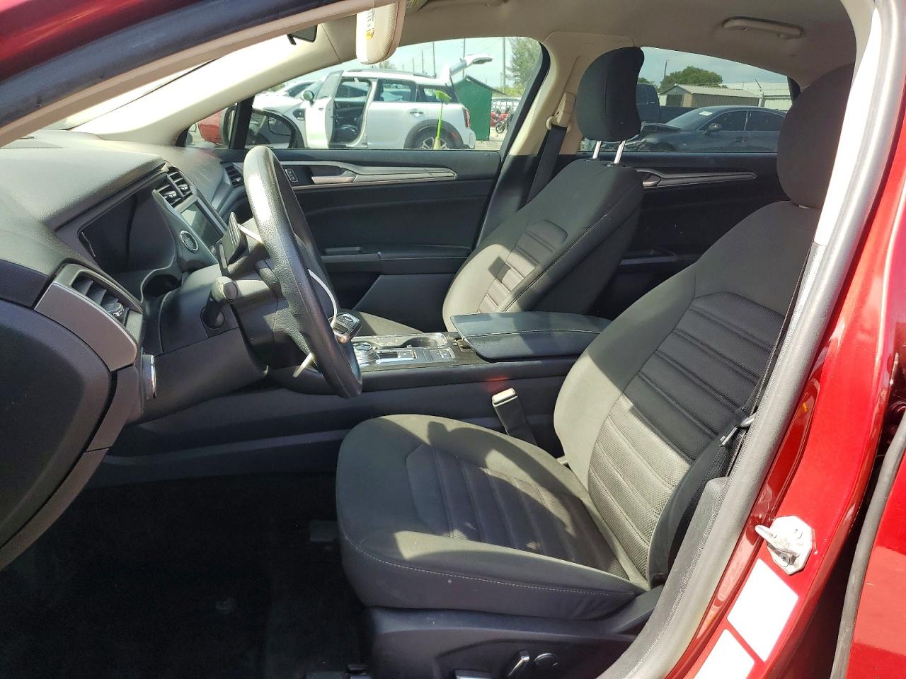 2018 Ford Fusion Se Red vin: 3FA6P0HD8JR284787