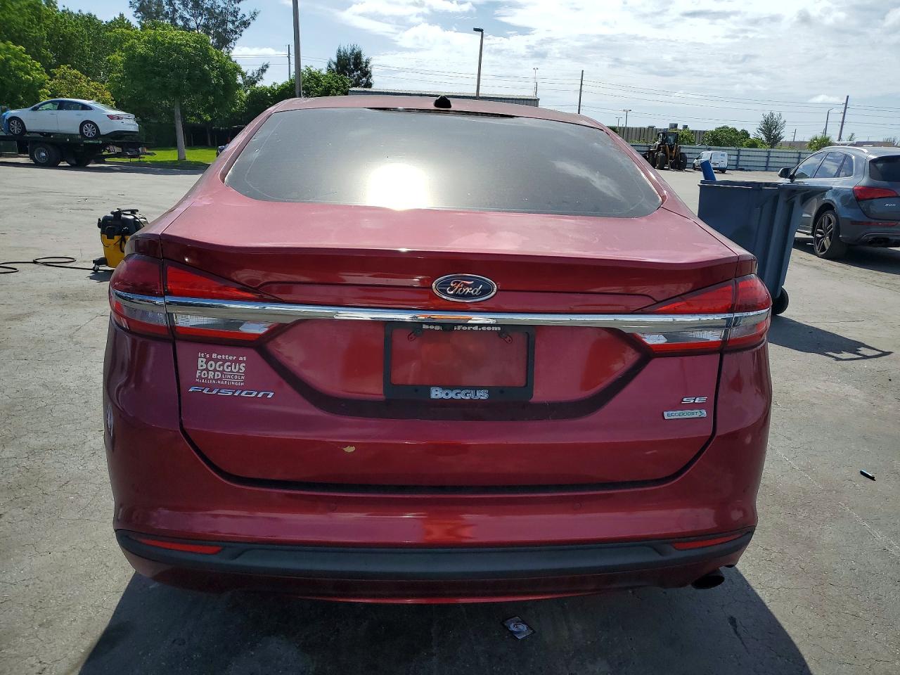 2018 Ford Fusion Se Red vin: 3FA6P0HD8JR284787