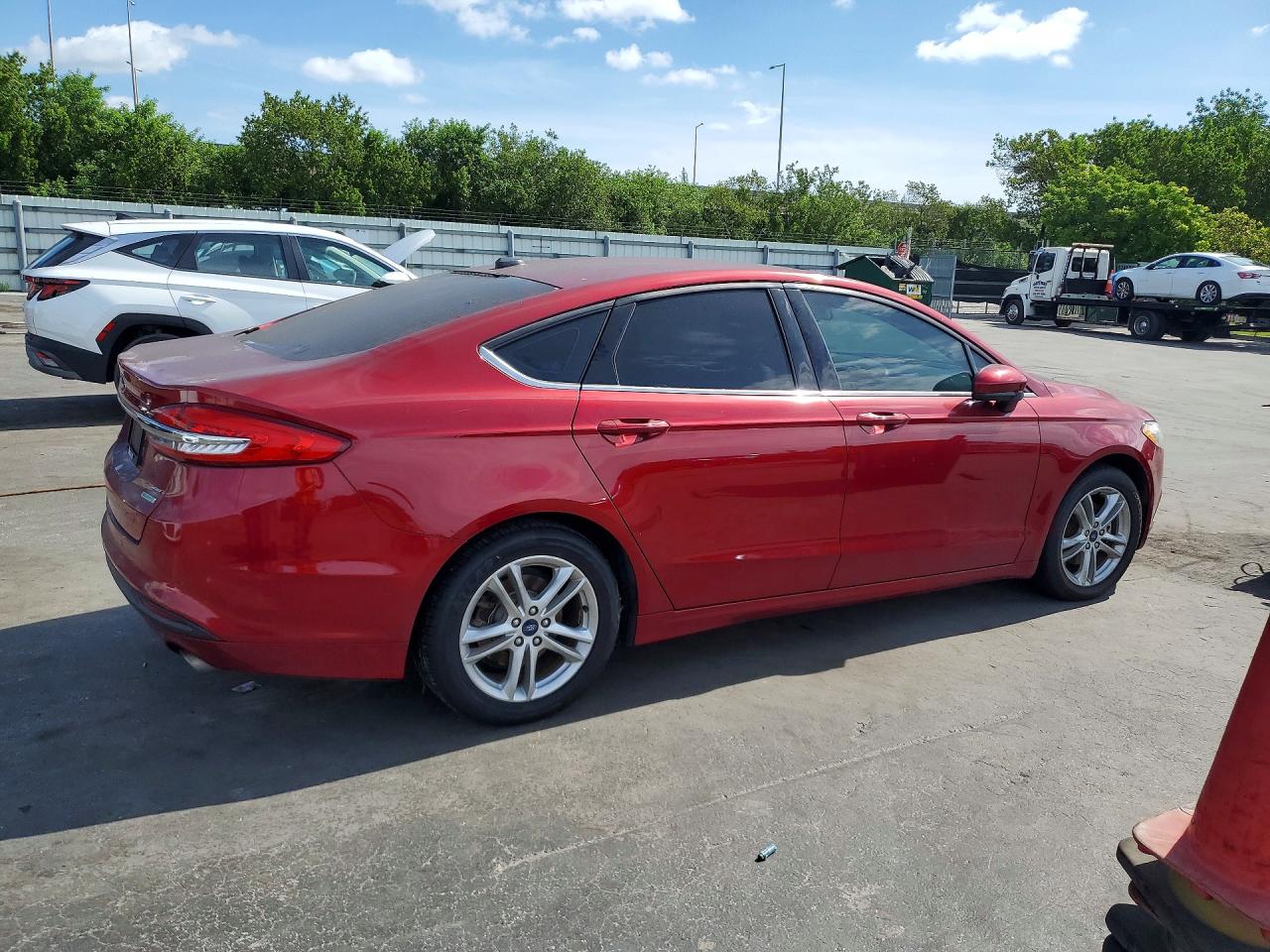 2018 Ford Fusion Se Red vin: 3FA6P0HD8JR284787