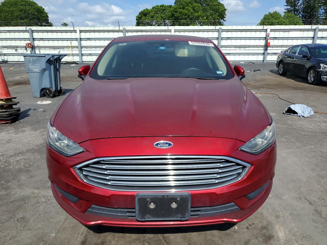 2018 Ford Fusion Se Red vin: 3FA6P0HD8JR284787