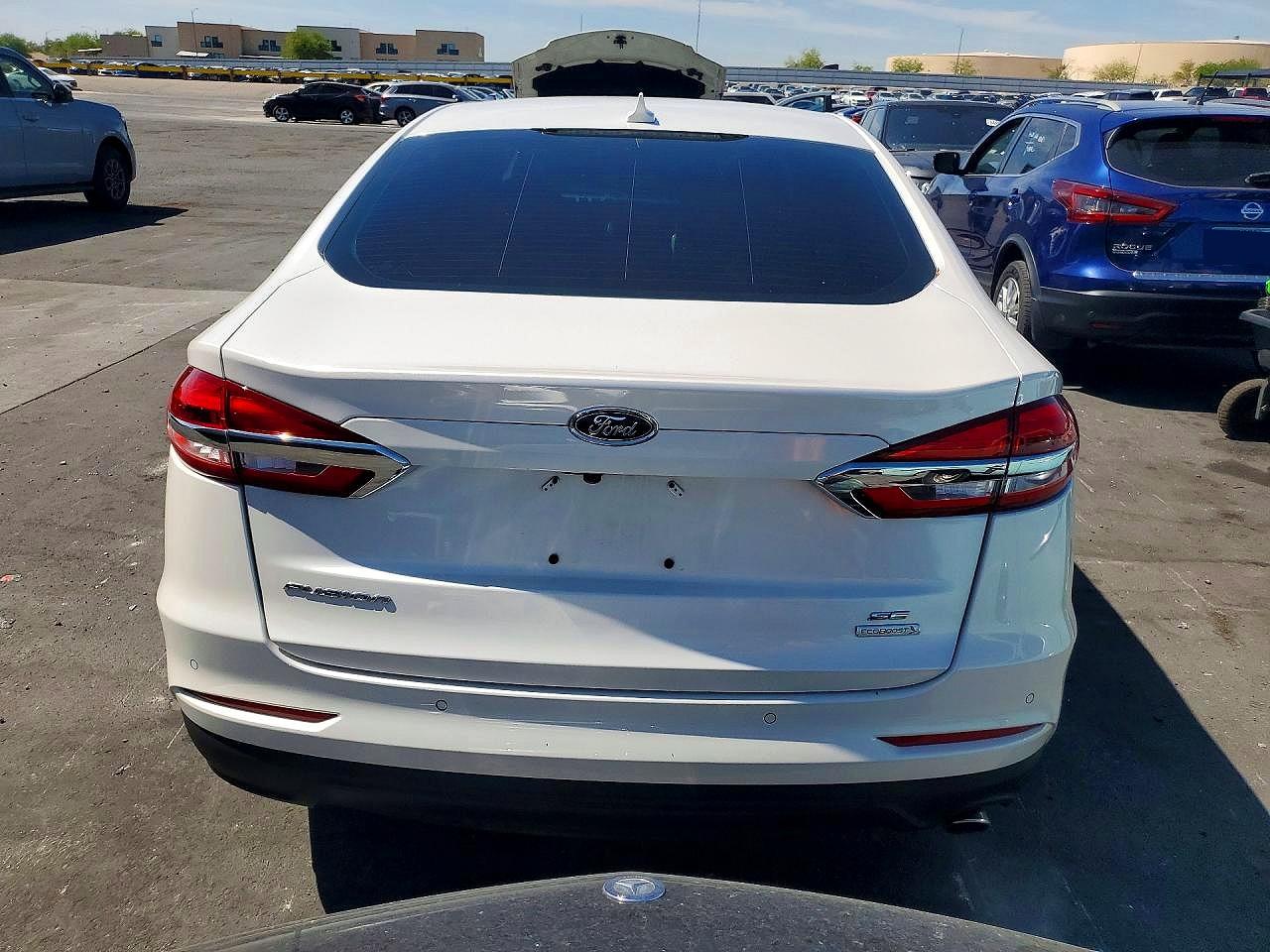 2019 Ford Fusion Se White vin: 3FA6P0HD8KR135362