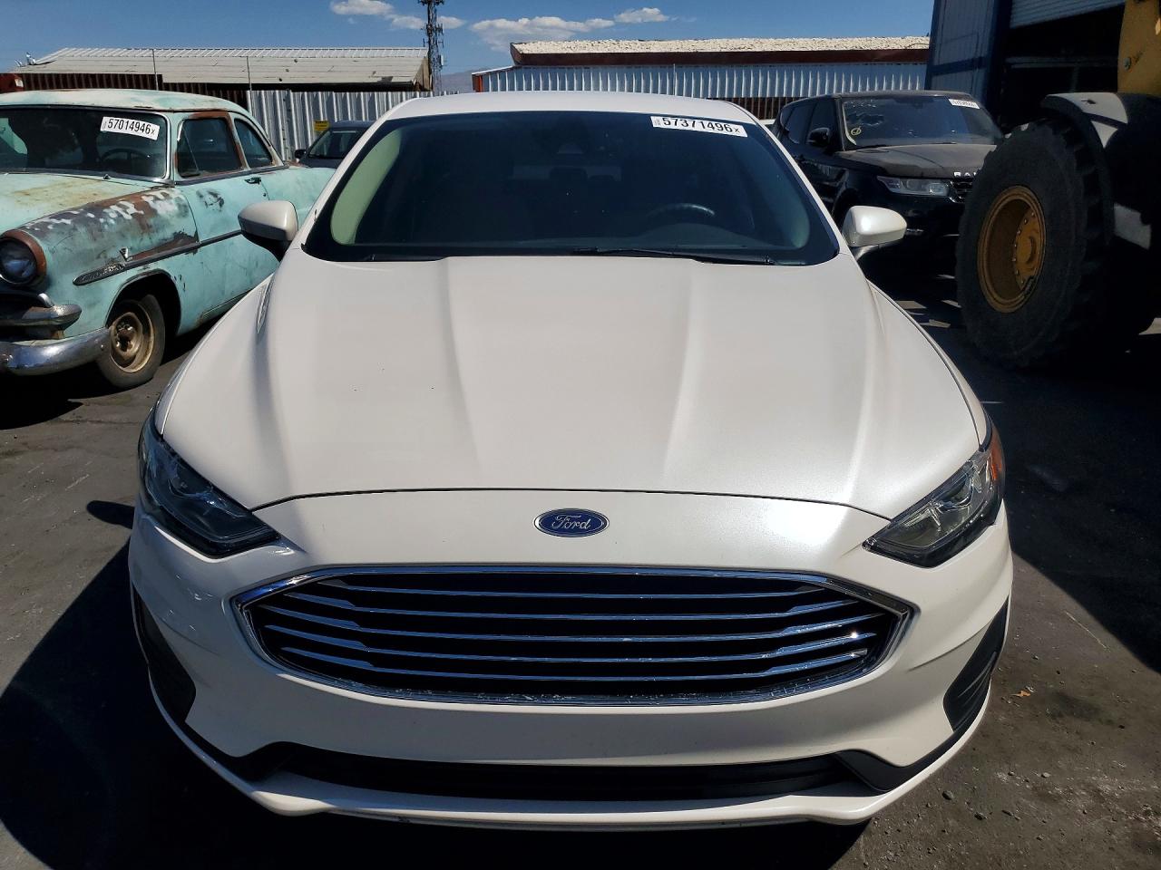 2019 Ford Fusion Se White vin: 3FA6P0HD8KR135362