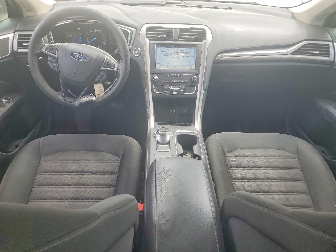 2019 Ford Fusion Se Blue vin: 3FA6P0HD8KR213414
