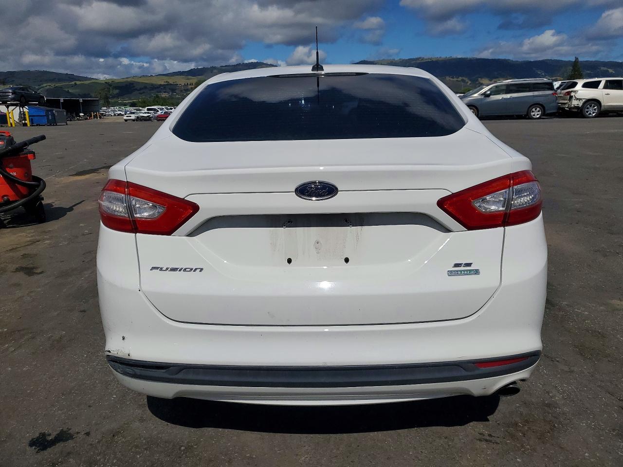 2014 Ford Fusion Se Белый vin: 3FA6P0HD9ER212793