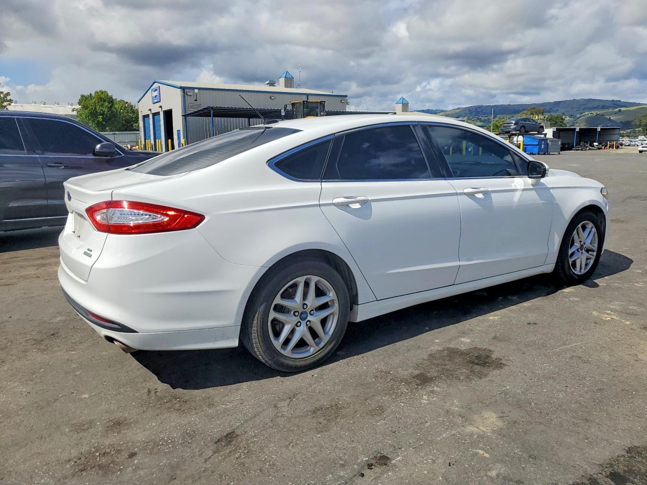 2014 Ford Fusion Se Белый vin: 3FA6P0HD9ER212793