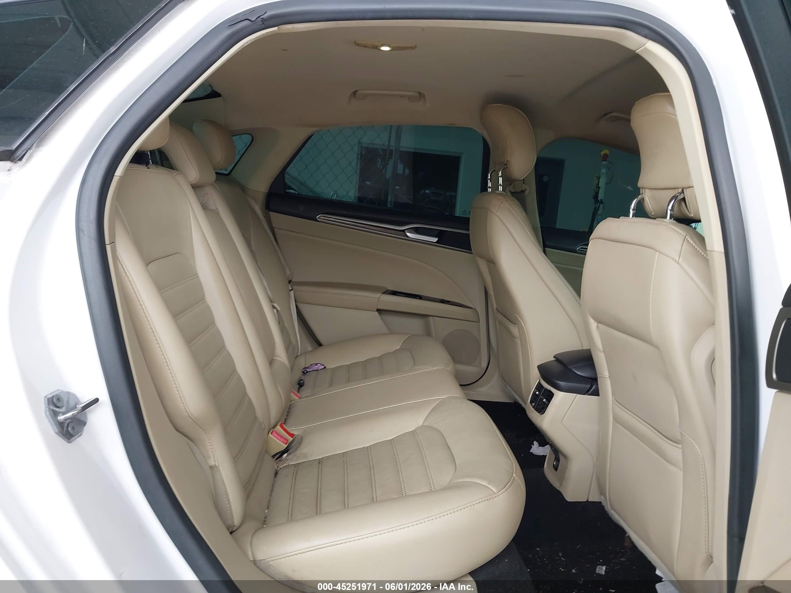 2014 Ford Fusion Se White vin: 3FA6P0HD9ER274906
