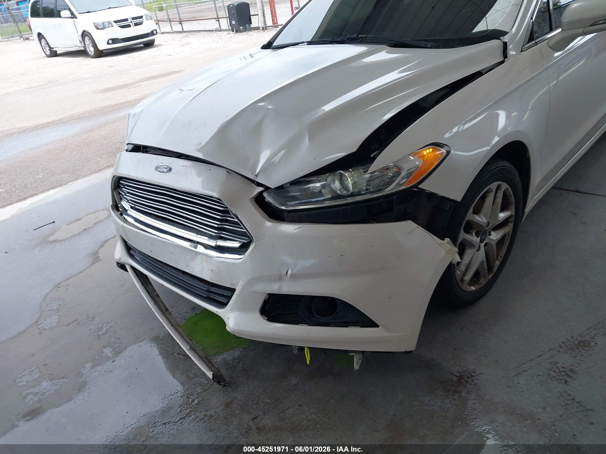 2014 Ford Fusion Se White vin: 3FA6P0HD9ER274906