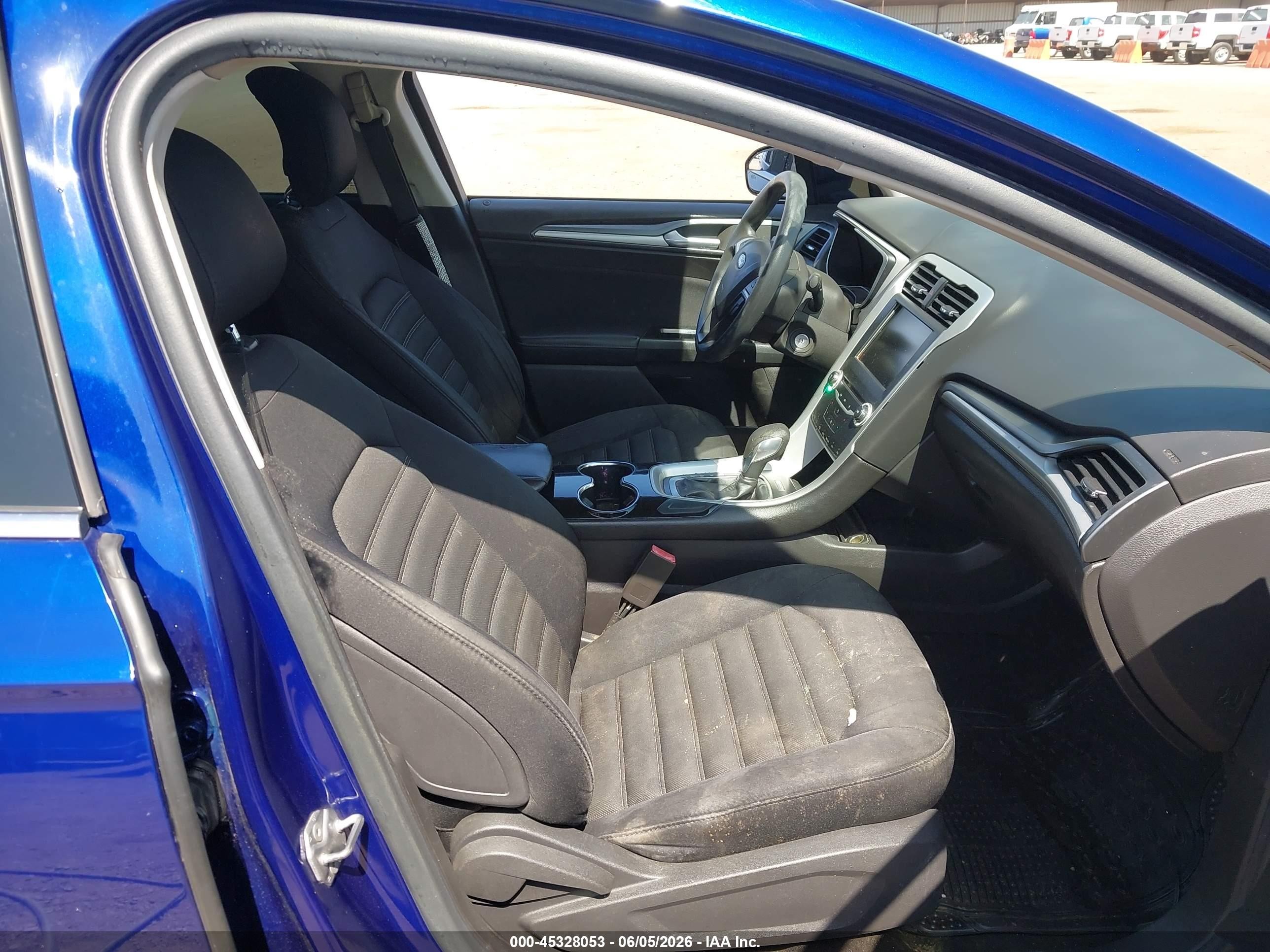 2014 Ford Fusion Se Синий vin: 3FA6P0HD9ER356831