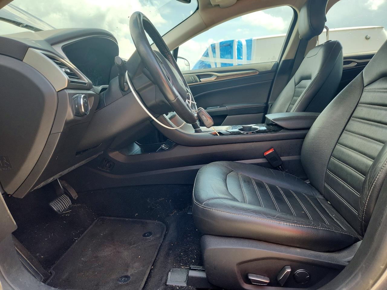 2014 Ford Fusion Se Серебряный vin: 3FA6P0HD9ER390171