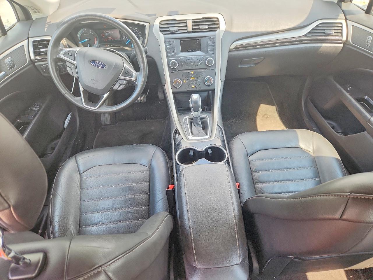 2014 Ford Fusion Se Серебряный vin: 3FA6P0HD9ER390171