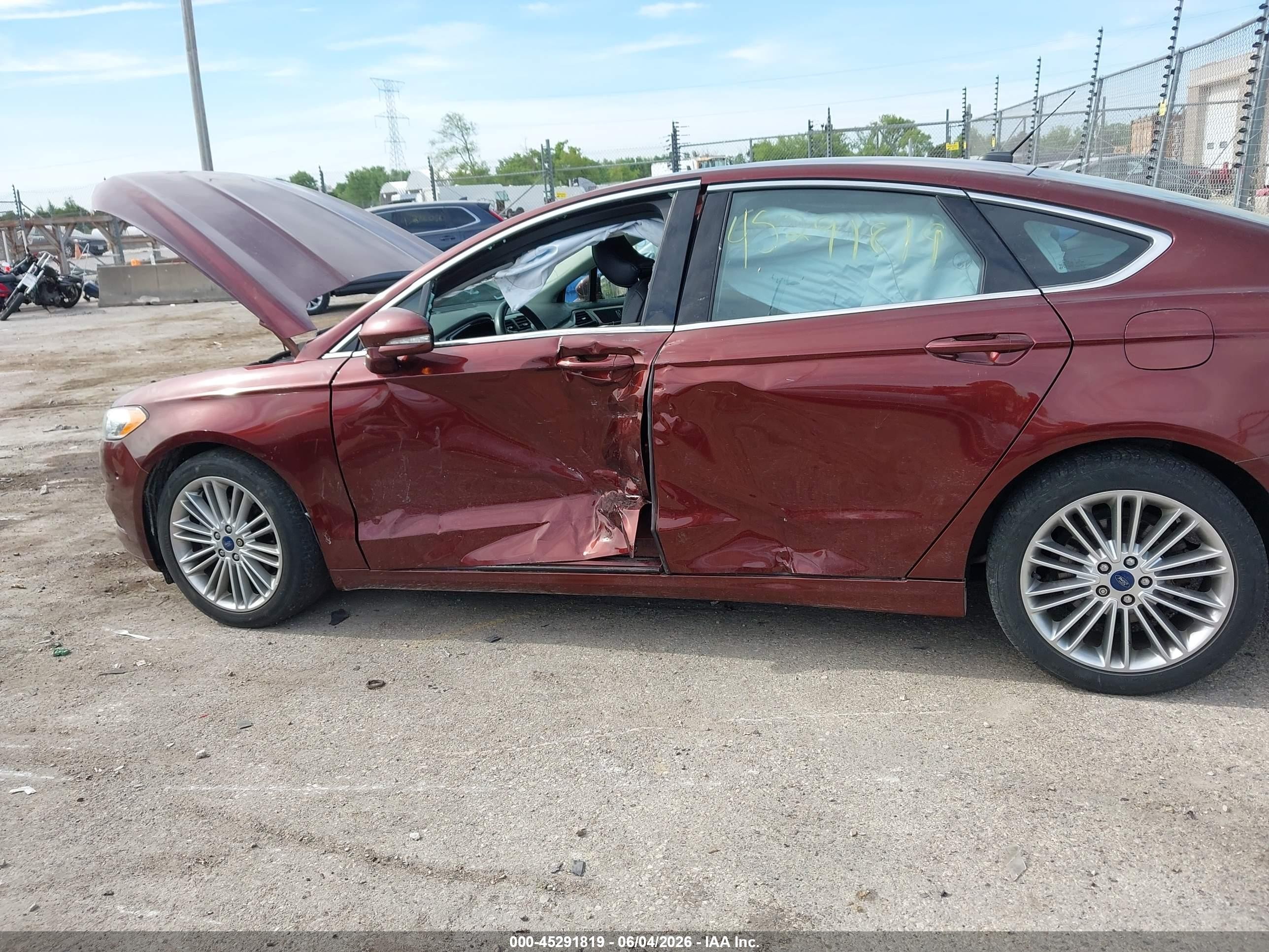 2015 Ford Fusion Se Maroon vin: 3FA6P0HD9FR158025