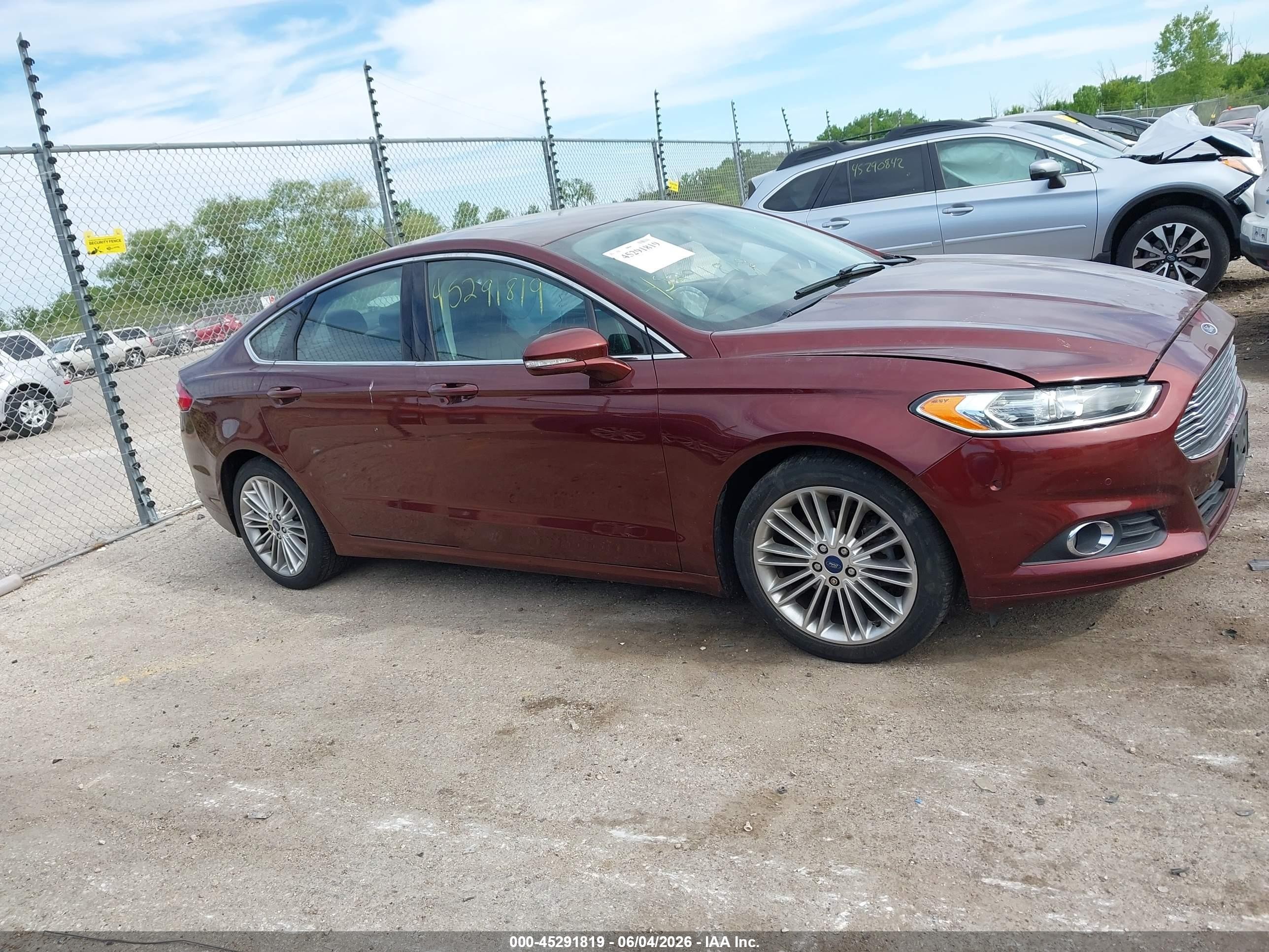 2015 Ford Fusion Se Maroon vin: 3FA6P0HD9FR158025