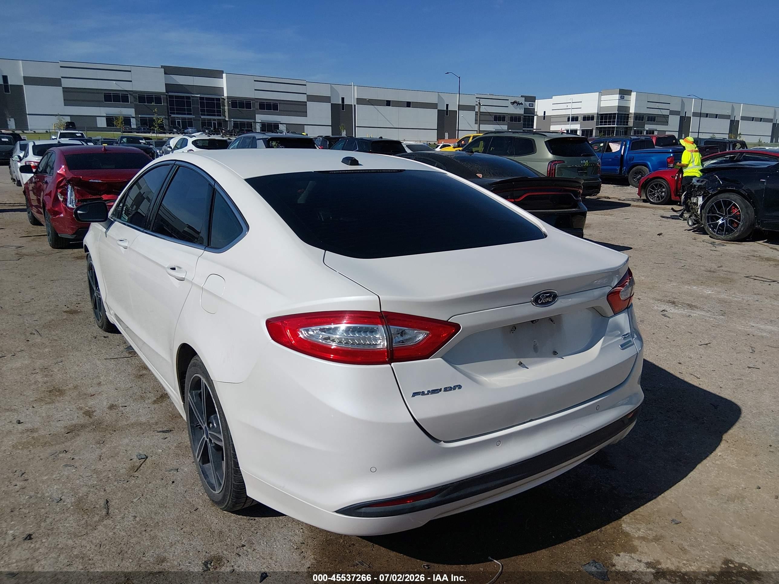 2015 Ford Fusion Se Белый vin: 3FA6P0HD9FR224086