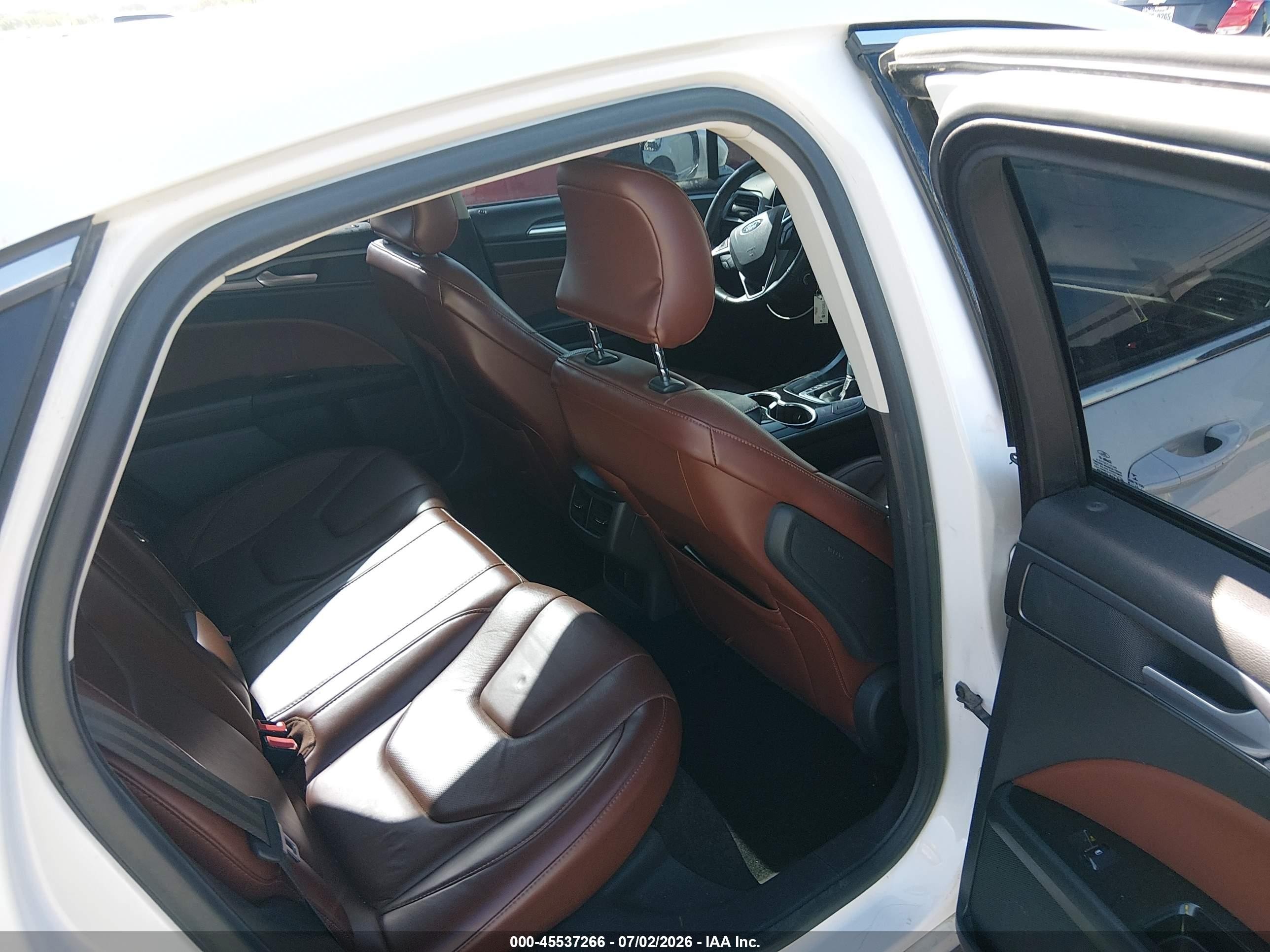 2015 Ford Fusion Se Белый vin: 3FA6P0HD9FR224086