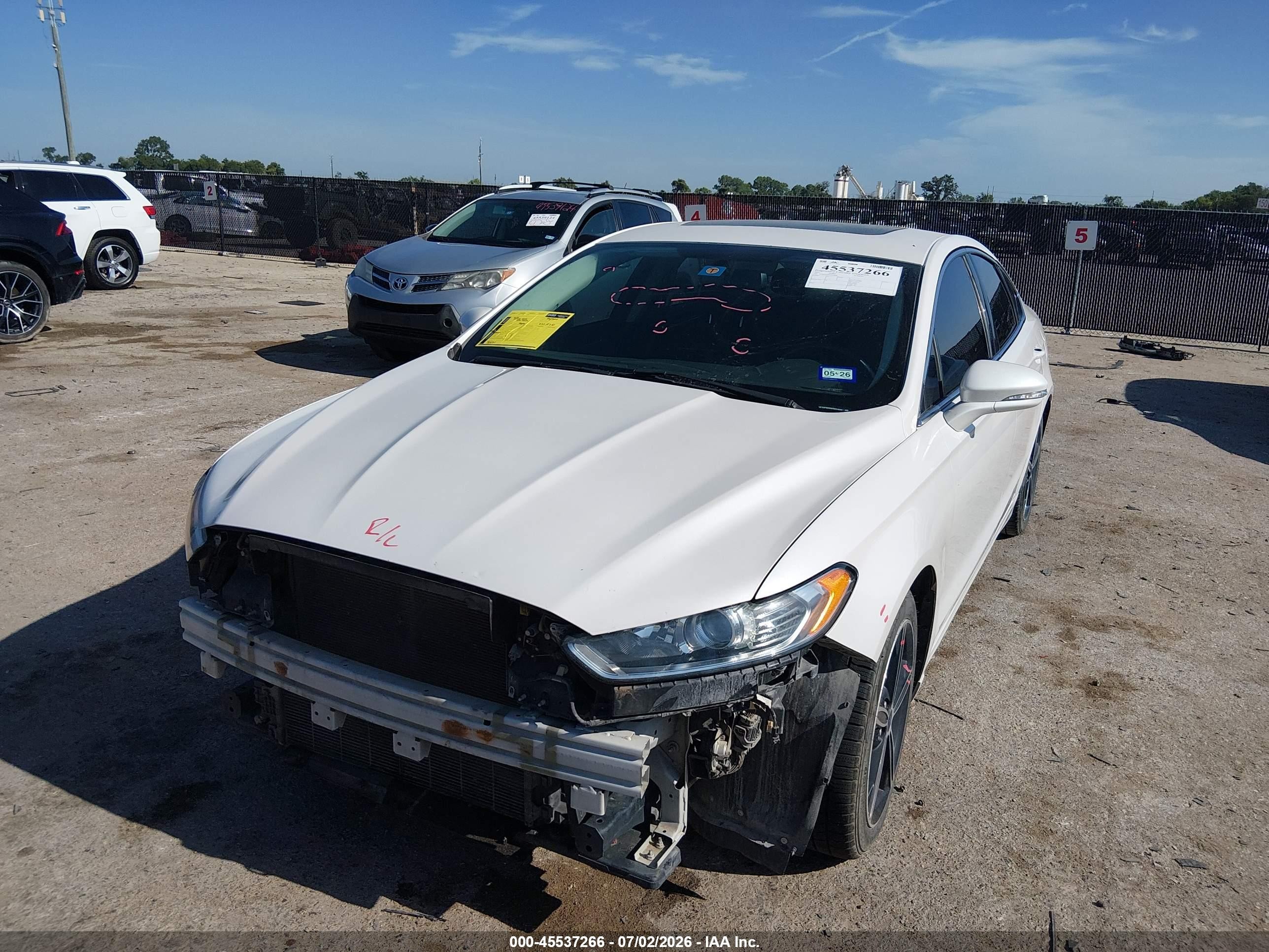 2015 Ford Fusion Se Белый vin: 3FA6P0HD9FR224086