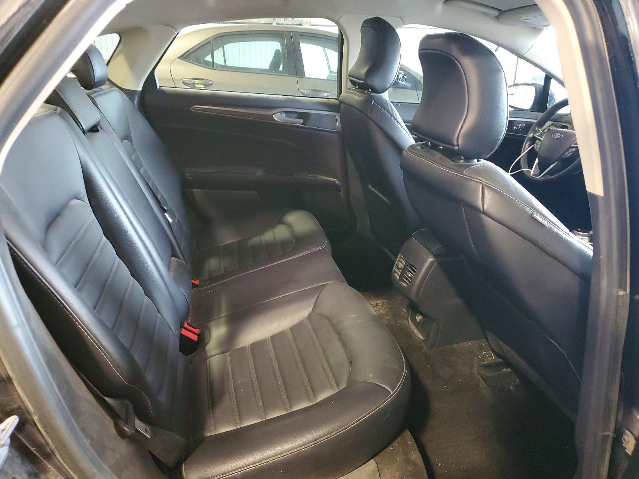 2018 Ford Fusion Se Black vin: 3FA6P0HD9JR153514