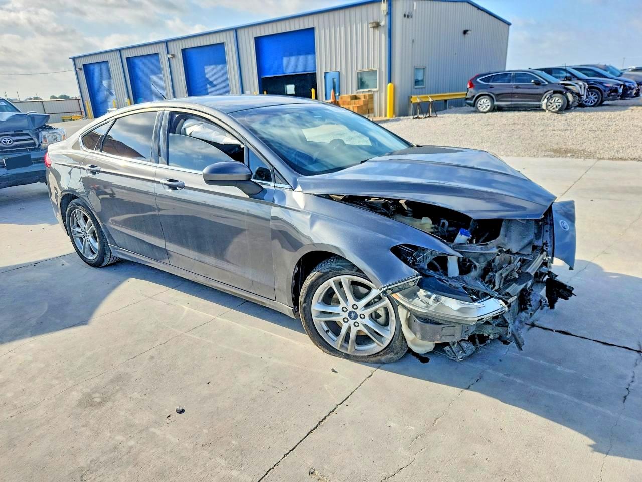 2018 Ford Fusion Se Gray vin: 3FA6P0HD9JR218054