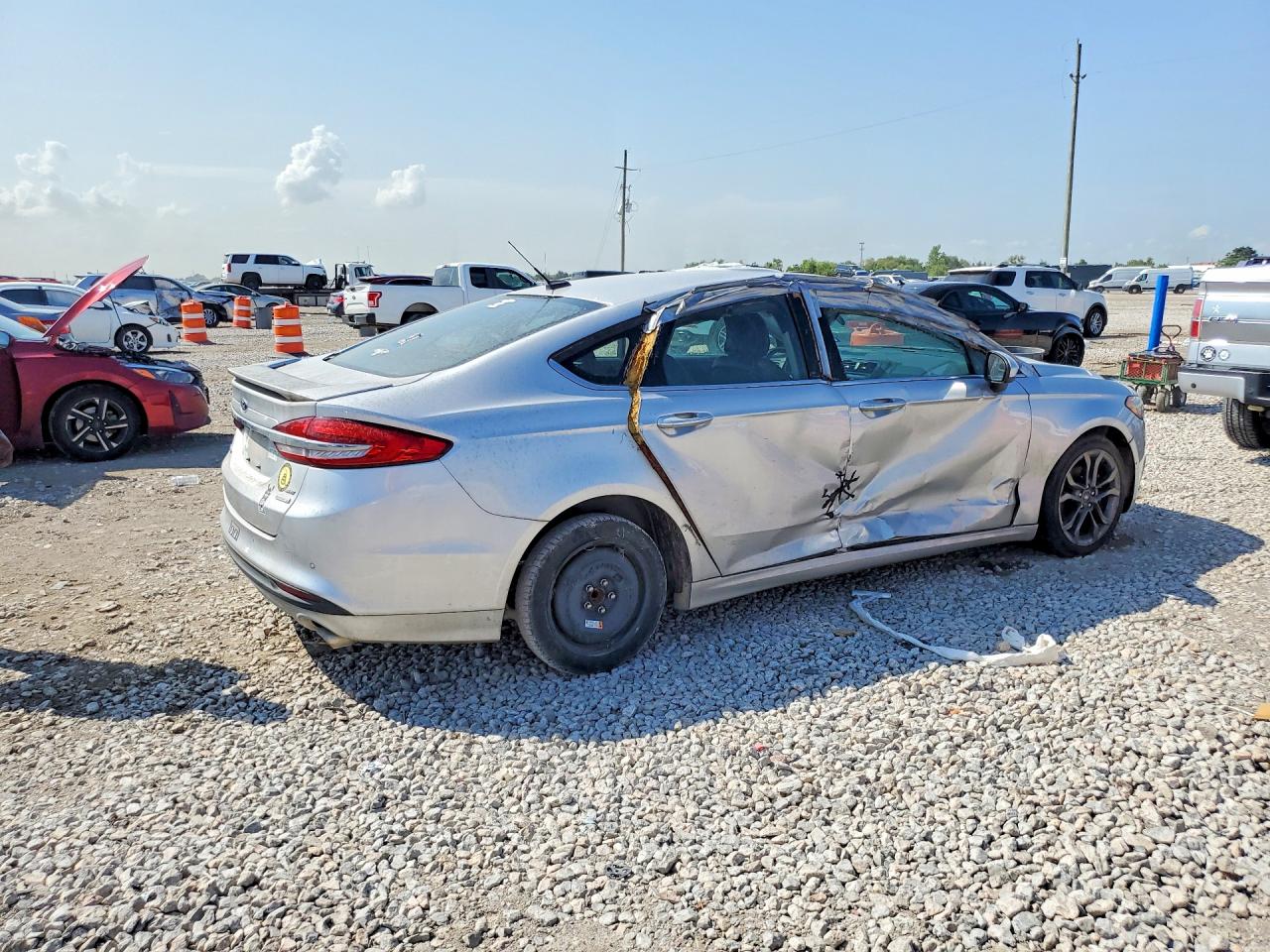 2018 Ford Fusion Se Silver vin: 3FA6P0HD9JR230933