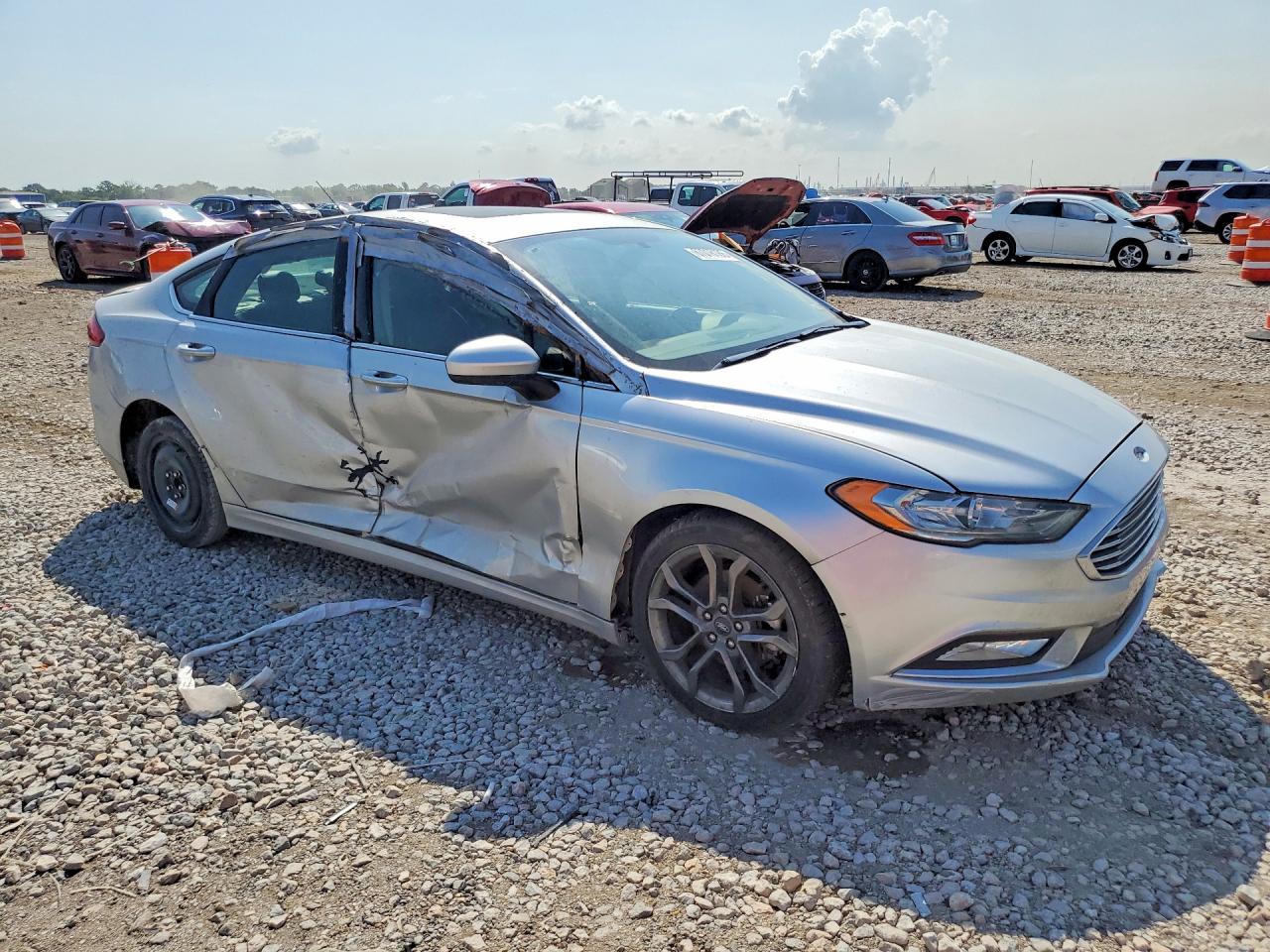 2018 Ford Fusion Se Silver vin: 3FA6P0HD9JR230933