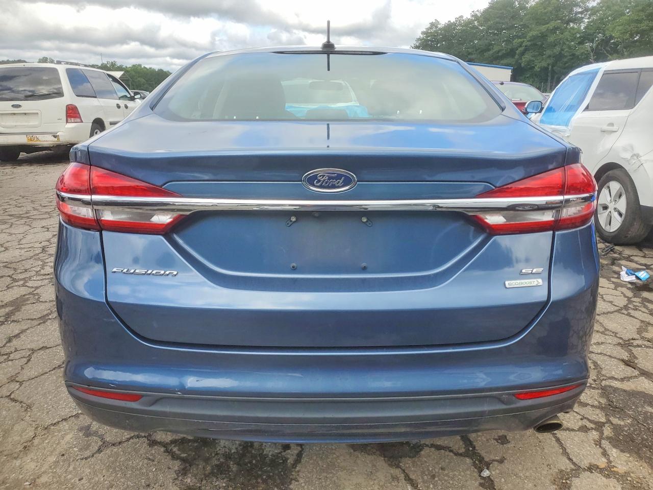 2018 Ford Fusion Se Blue vin: 3FA6P0HD9JR239387