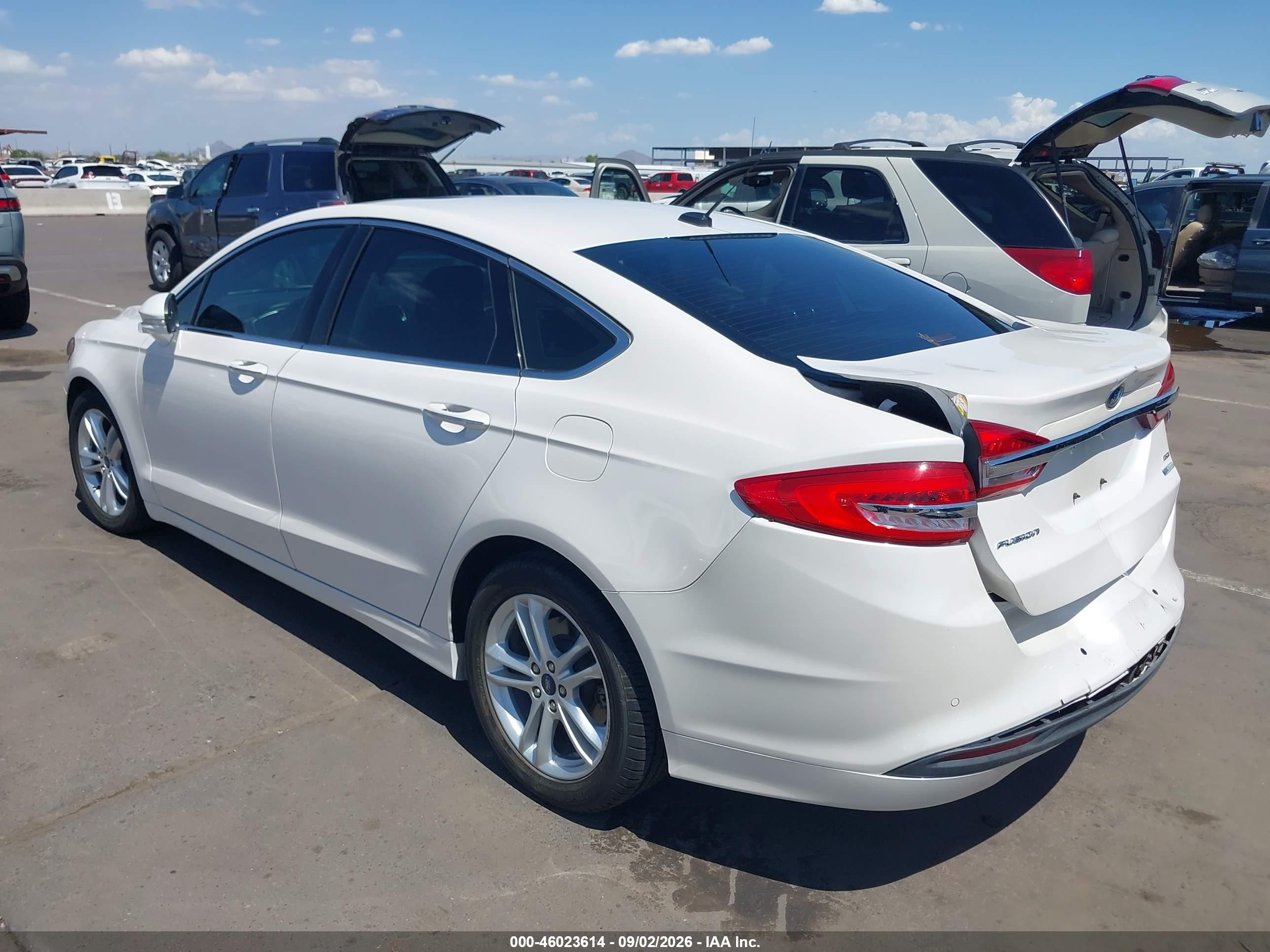 2018 Ford Fusion Se Белый vin: 3FA6P0HD9JR253368