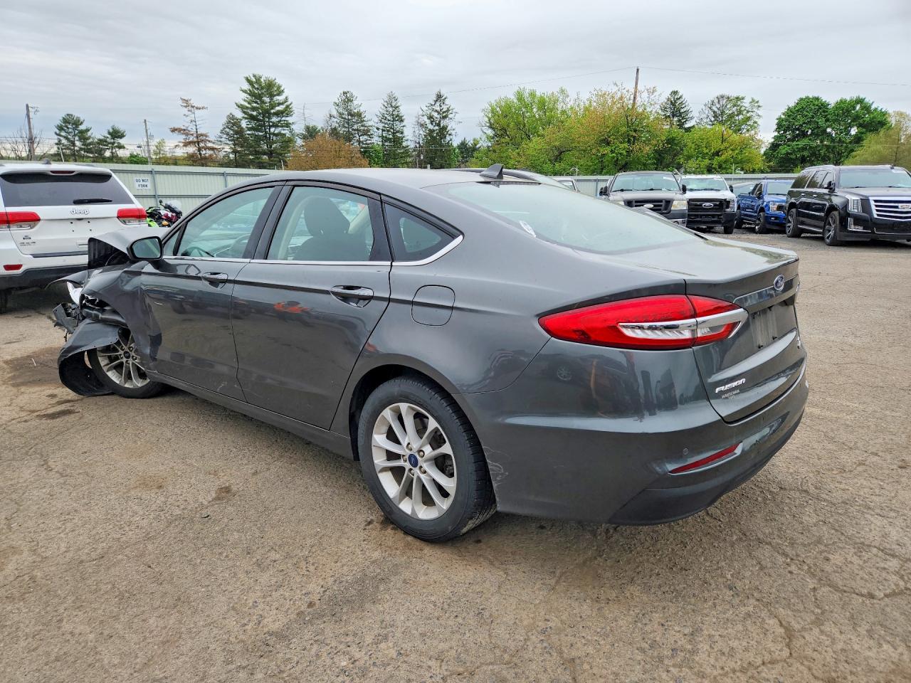 2020 Ford Fusion Se Gray vin: 3FA6P0HD9LR139907