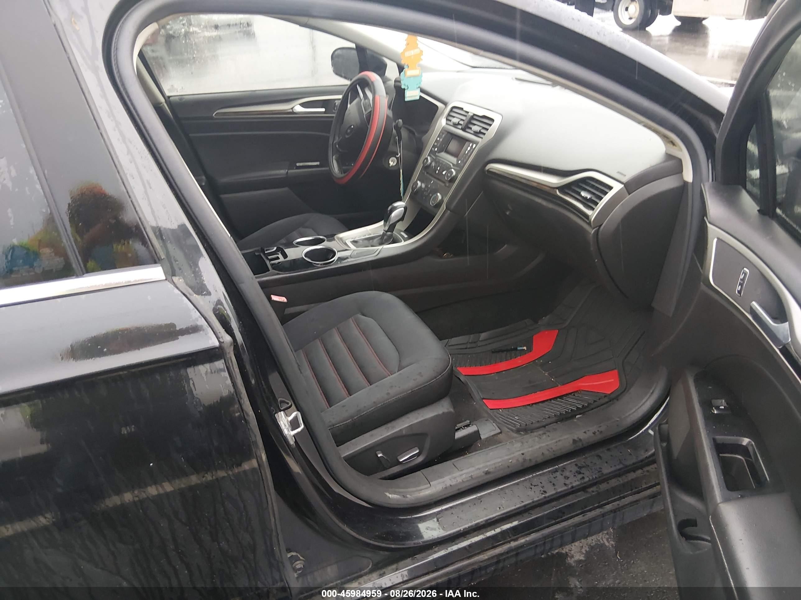 2014 Ford Fusion Se Черный vin: 3FA6P0HDXER144049