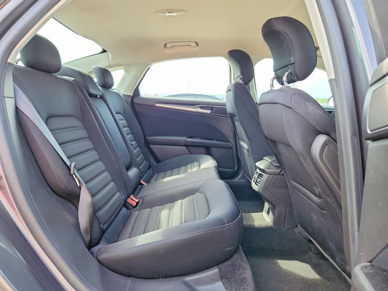 2014 Ford Fusion Se Gray vin: 3FA6P0HDXER157688