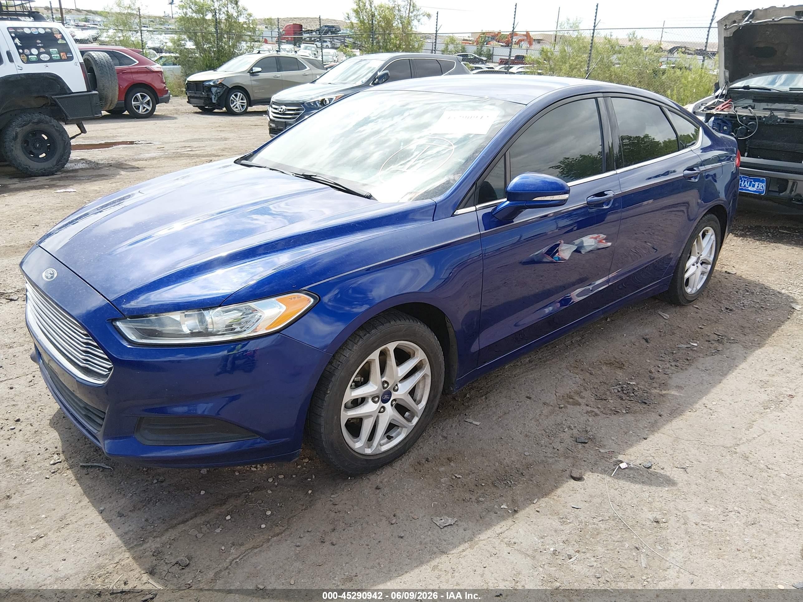 2014 Ford Fusion Se Синий vin: 3FA6P0HDXER195017