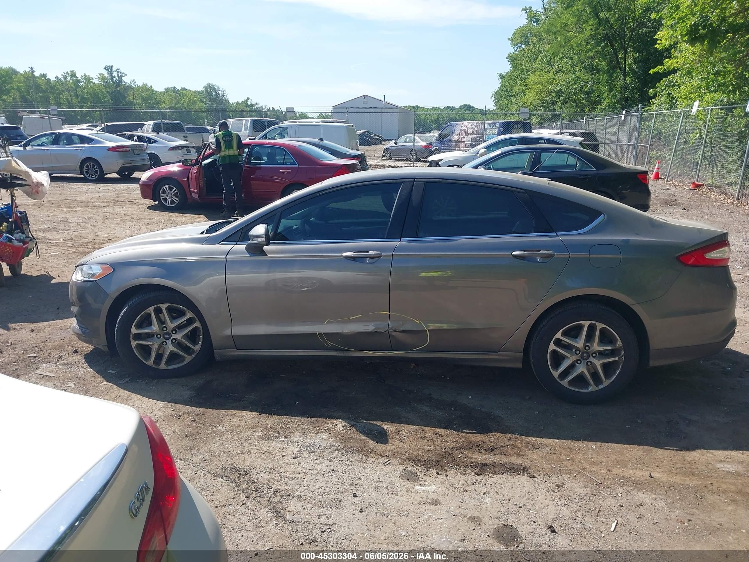 2014 Ford Fusion Se Silver vin: 3FA6P0HDXER281718