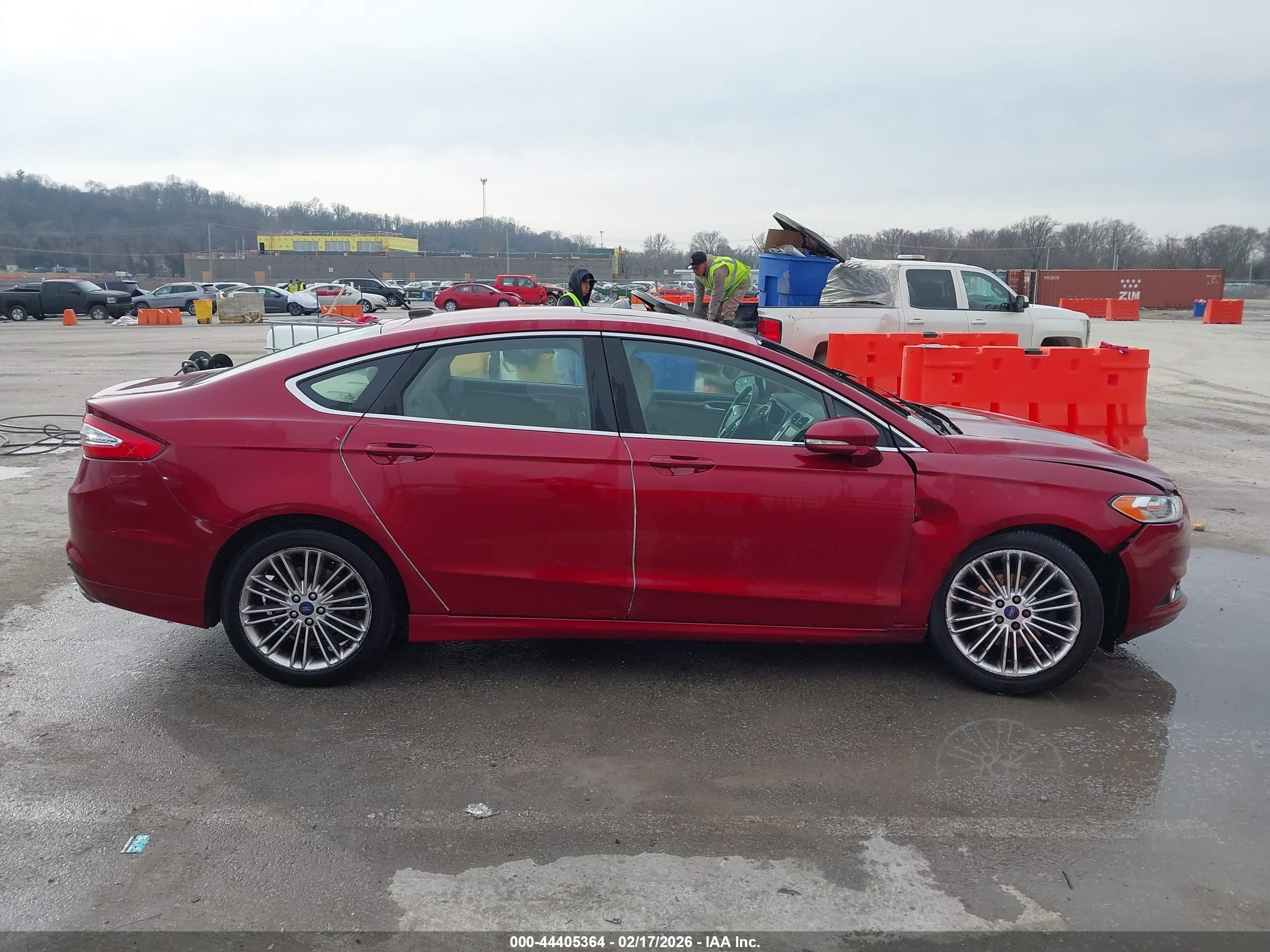 2014 Ford Fusion Se Red vin: 3FA6P0HDXER306097