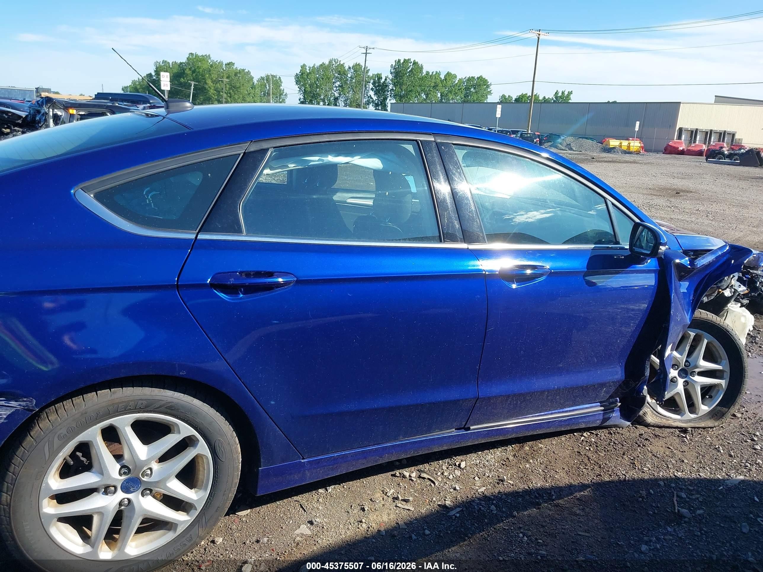 2014 Ford Fusion Se Blue vin: 3FA6P0HDXER313129