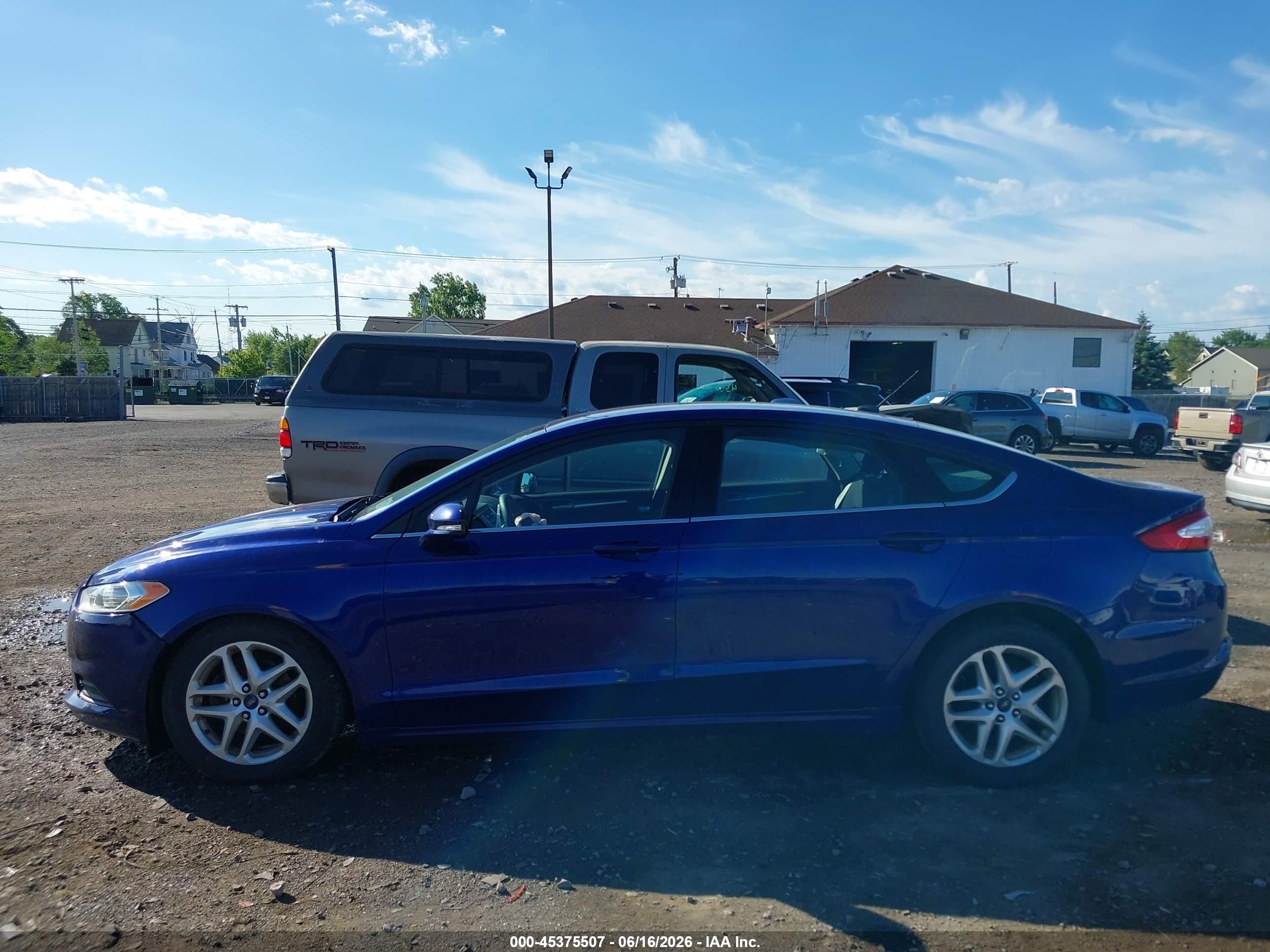 2014 Ford Fusion Se Blue vin: 3FA6P0HDXER313129