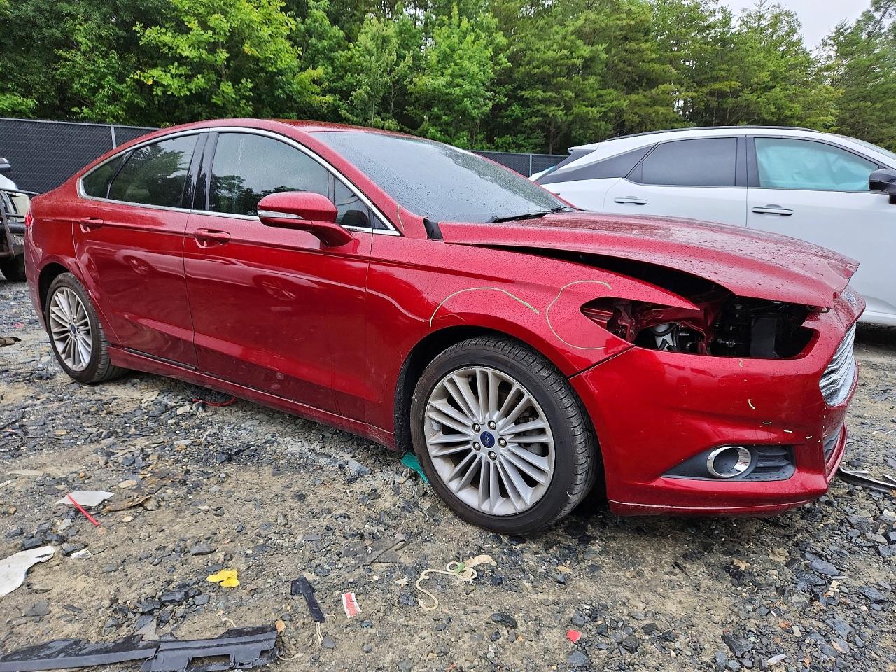 2014 Ford Fusion Se Red vin: 3FA6P0HDXER343098