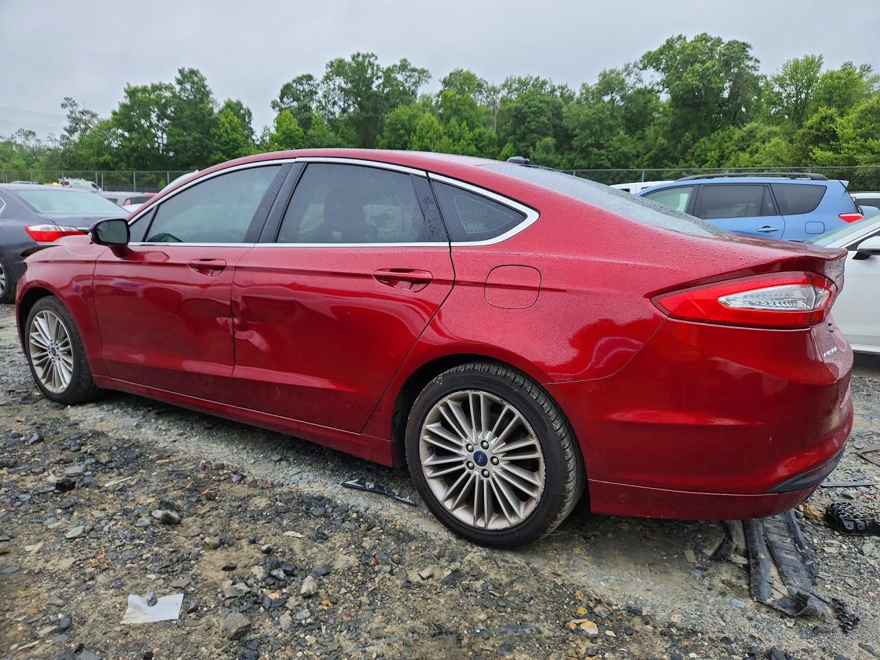 2014 Ford Fusion Se Red vin: 3FA6P0HDXER343098