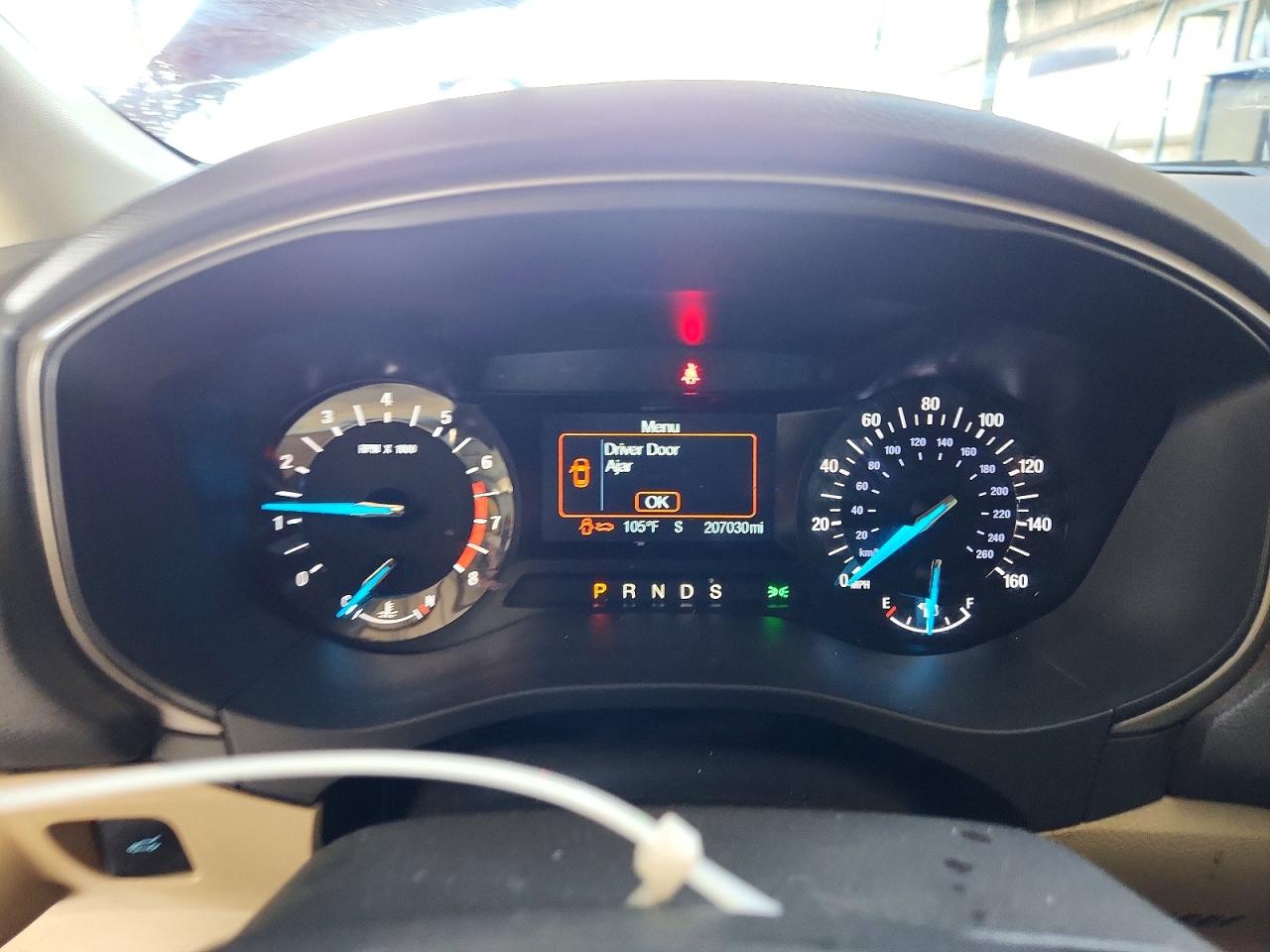2014 Ford Fusion Se Red vin: 3FA6P0HDXER366574
