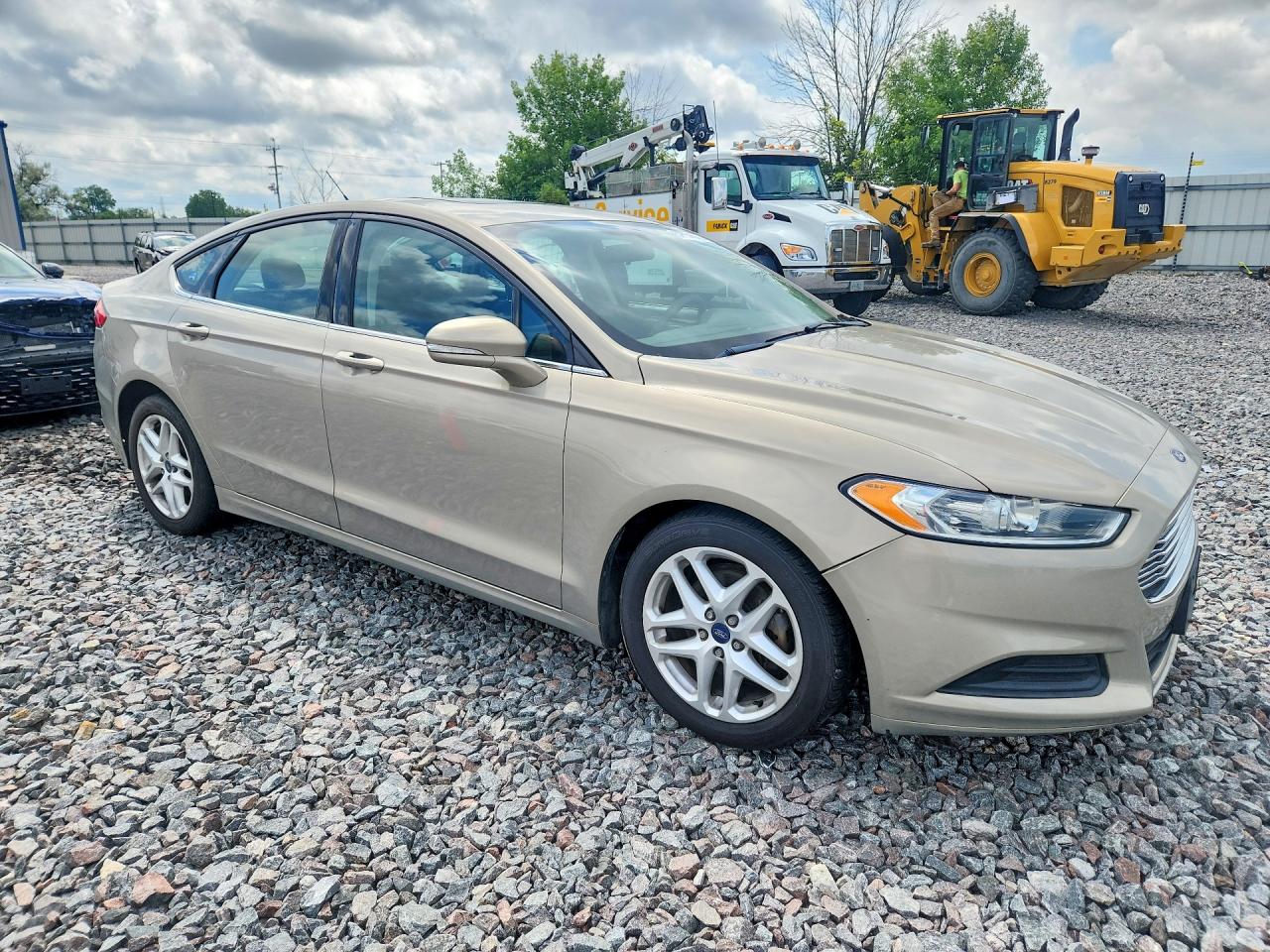 2015 Ford Fusion Se Beige vin: 3FA6P0HDXFR124787