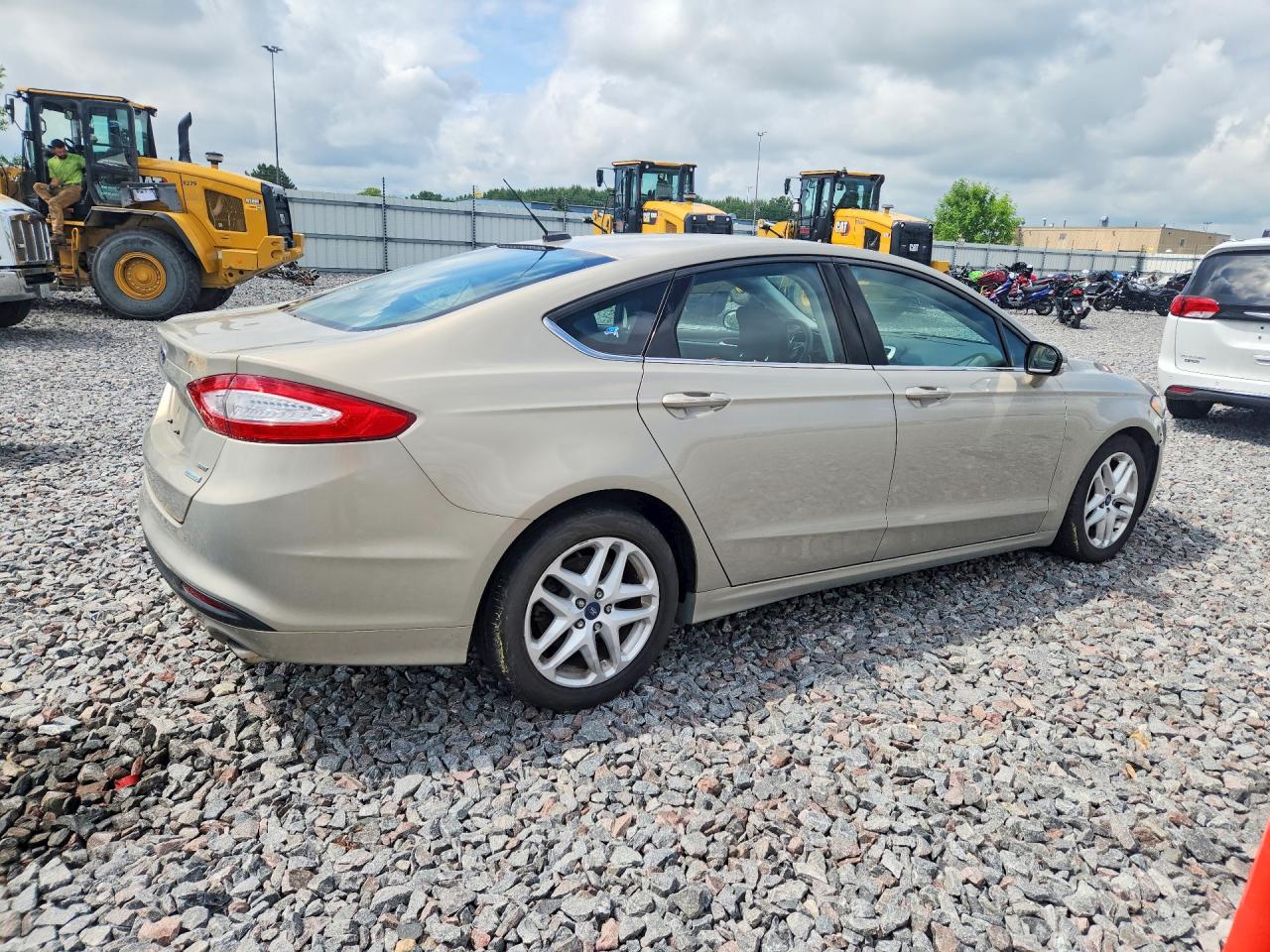 2015 Ford Fusion Se Beige vin: 3FA6P0HDXFR124787