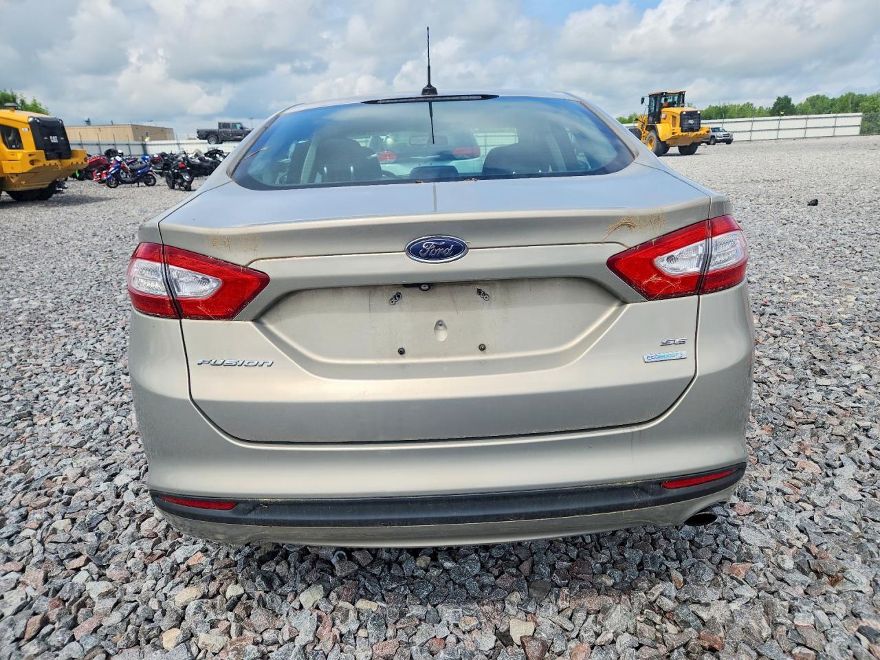 2015 Ford Fusion Se Beige vin: 3FA6P0HDXFR124787