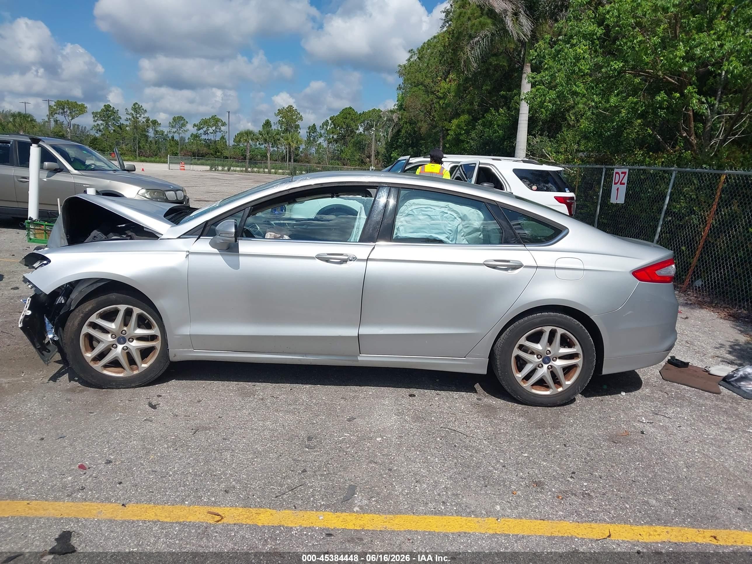 2015 Ford Fusion Se Silver vin: 3FA6P0HDXFR261745