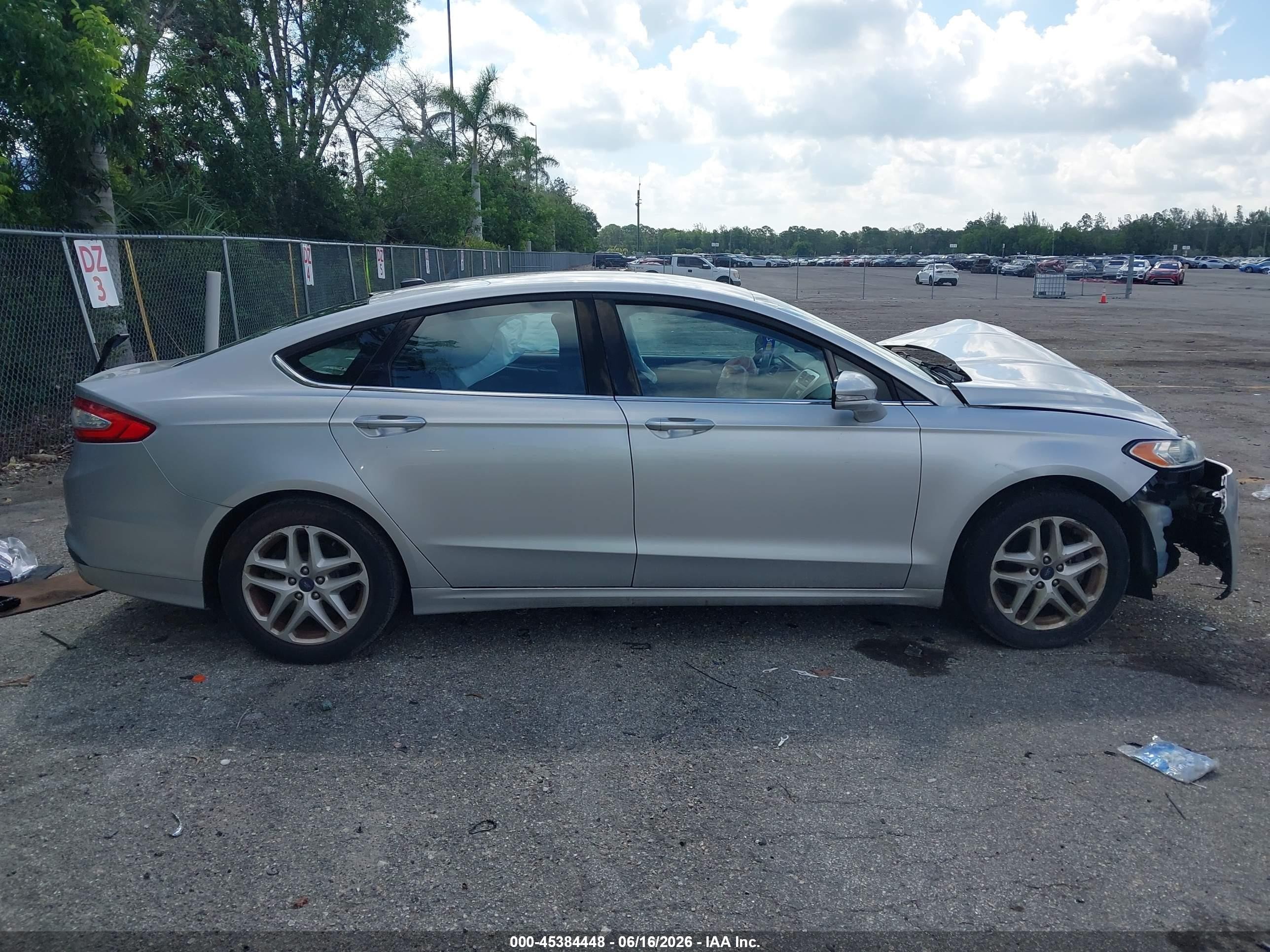 2015 Ford Fusion Se Silver vin: 3FA6P0HDXFR261745
