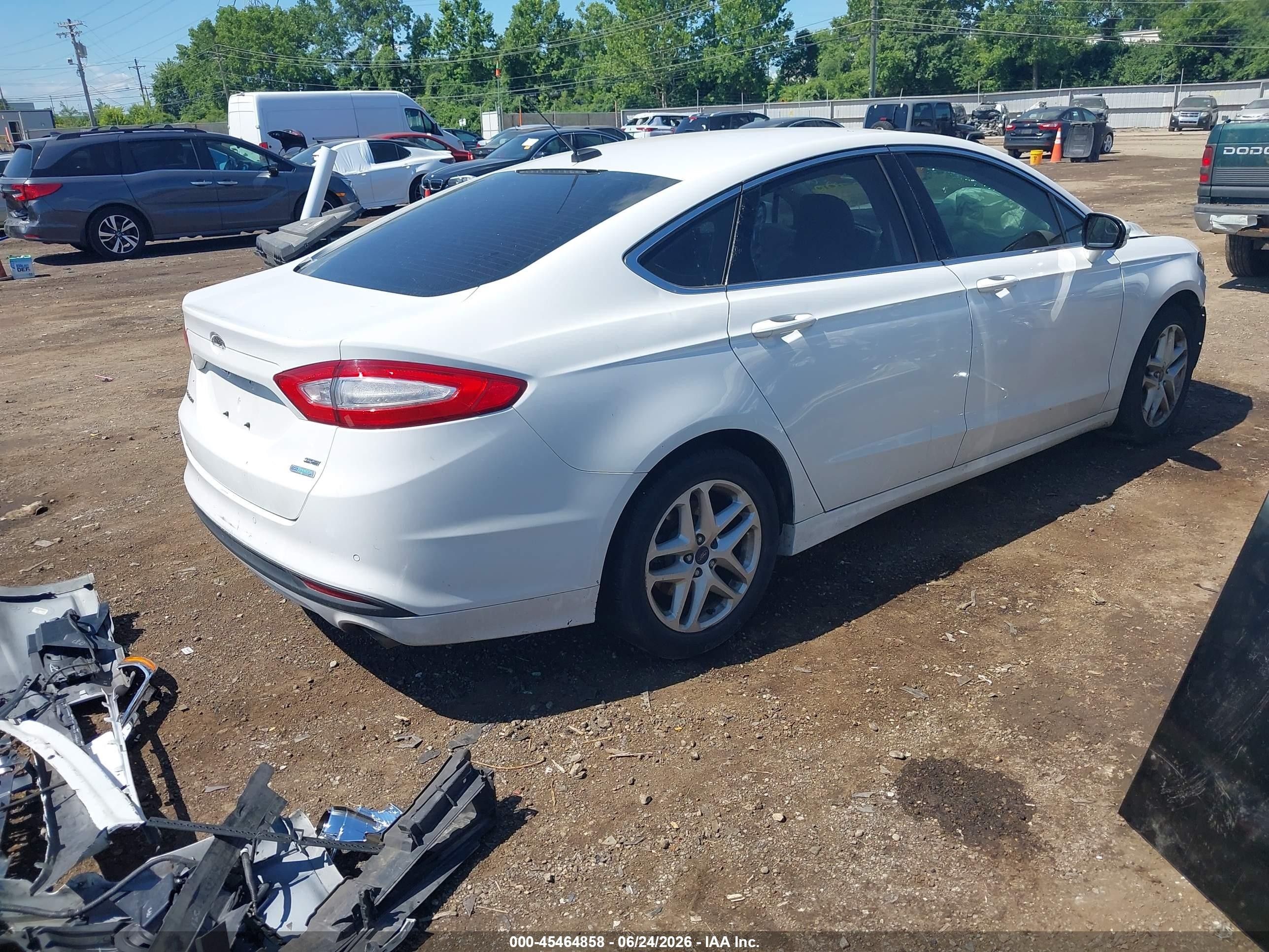 2016 Ford Fusion Se White vin: 3FA6P0HDXGR285464