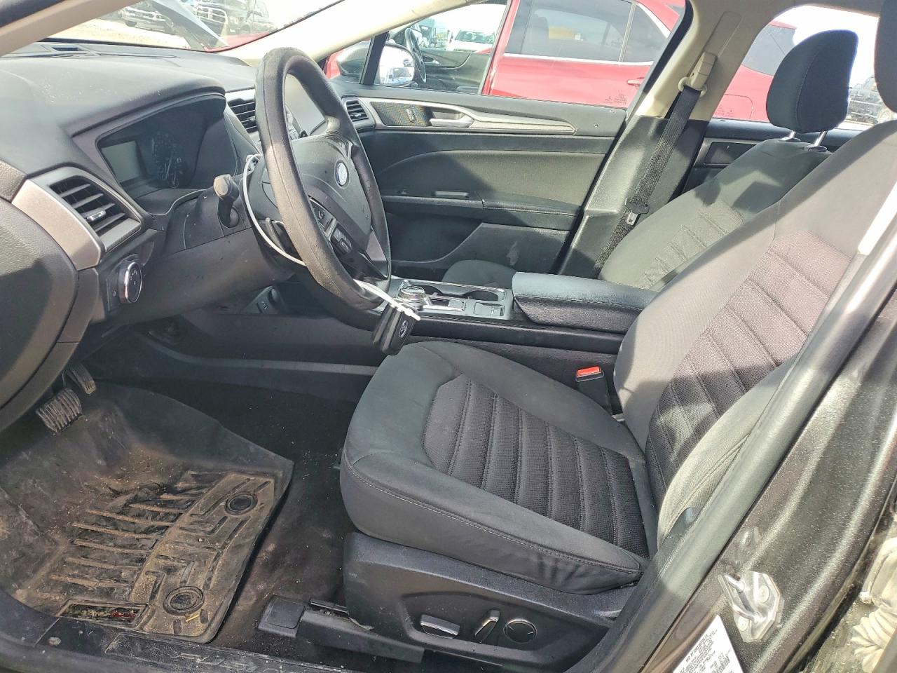 2018 Ford Fusion Se Угольный vin: 3FA6P0HDXJR270132